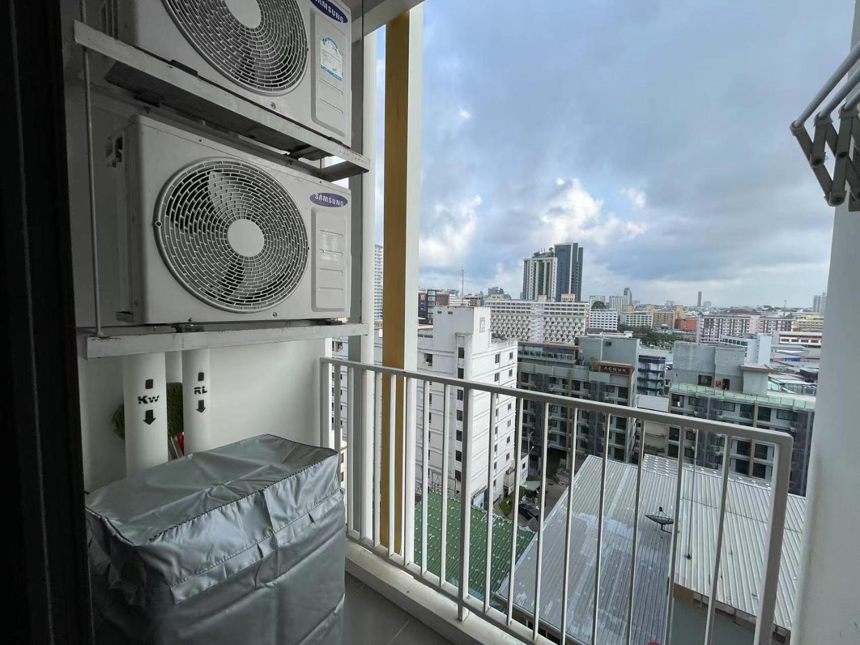 Apartment The Base Pattaya