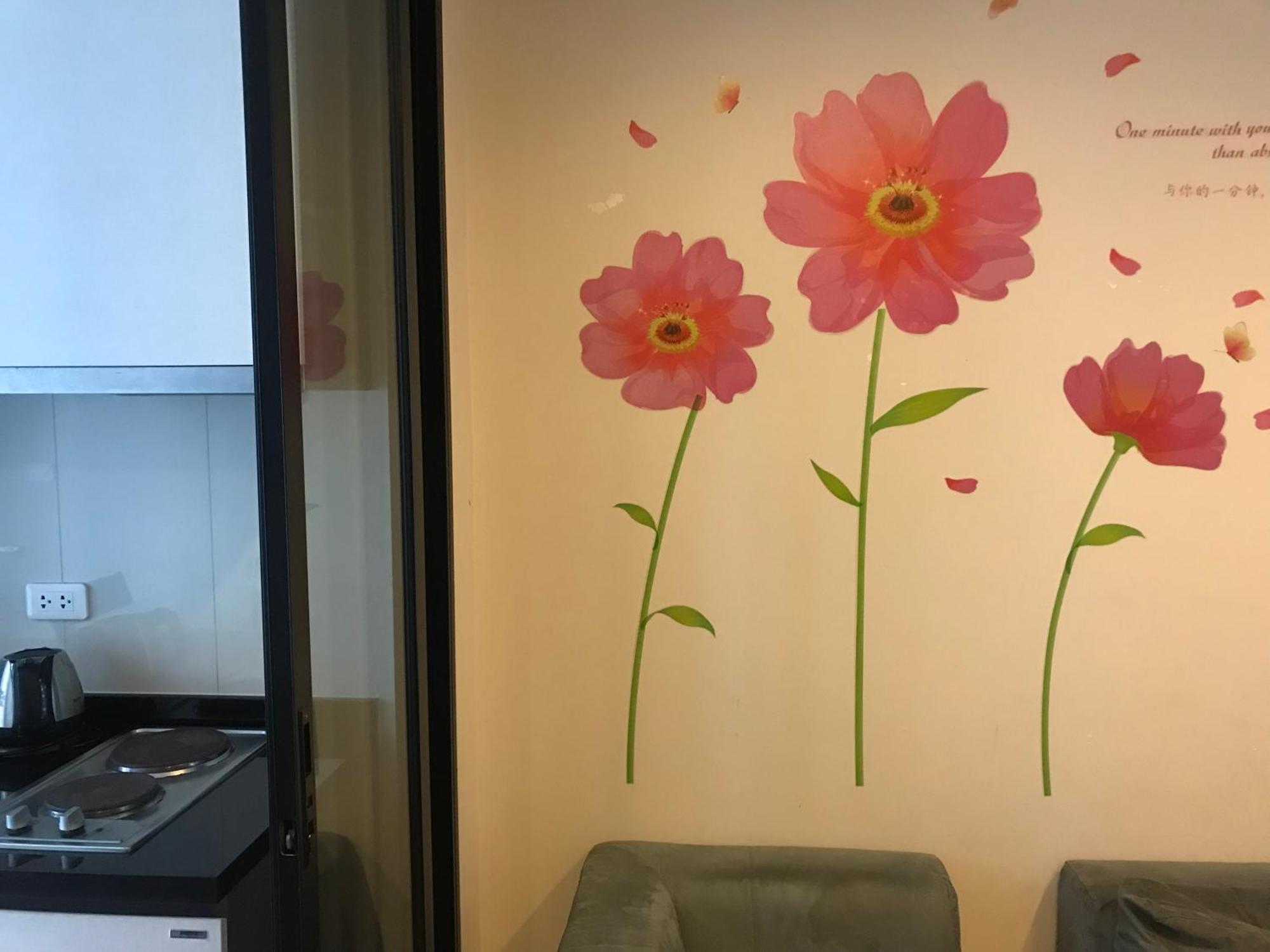 泰国芭提雅thebase无边游泳池公寓 Apartment *