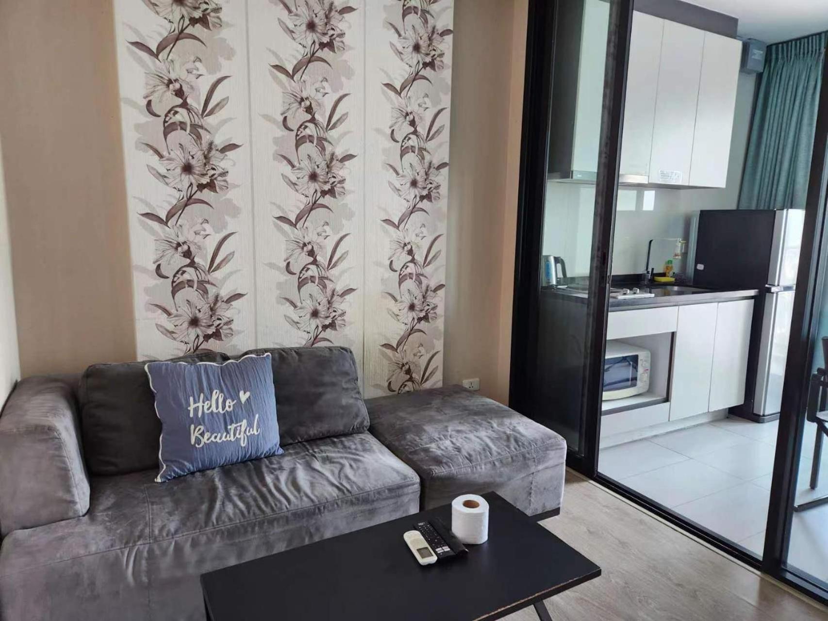 泰国芭提雅顶层无边游泳池公寓thebase健身房 Apartment