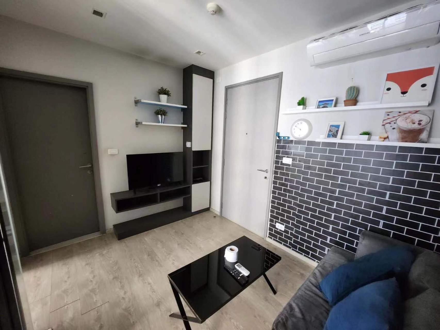芭提雅双人精品公寓无边游泳池thebase中央基地 Apartment