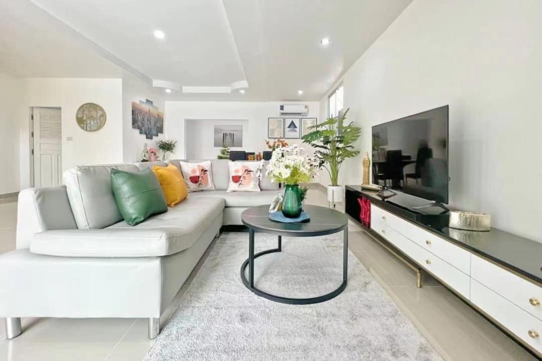 泰家帕山五卧室家庭别墅 Villa