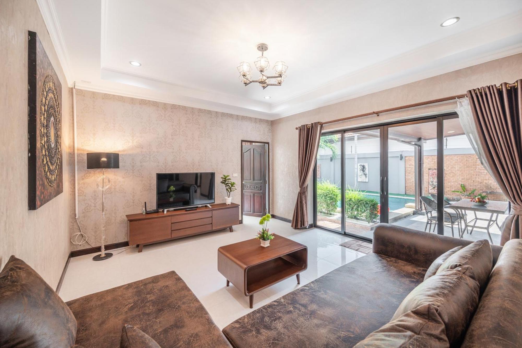 Coastal 3 Bdr Private Pool * Pattaya