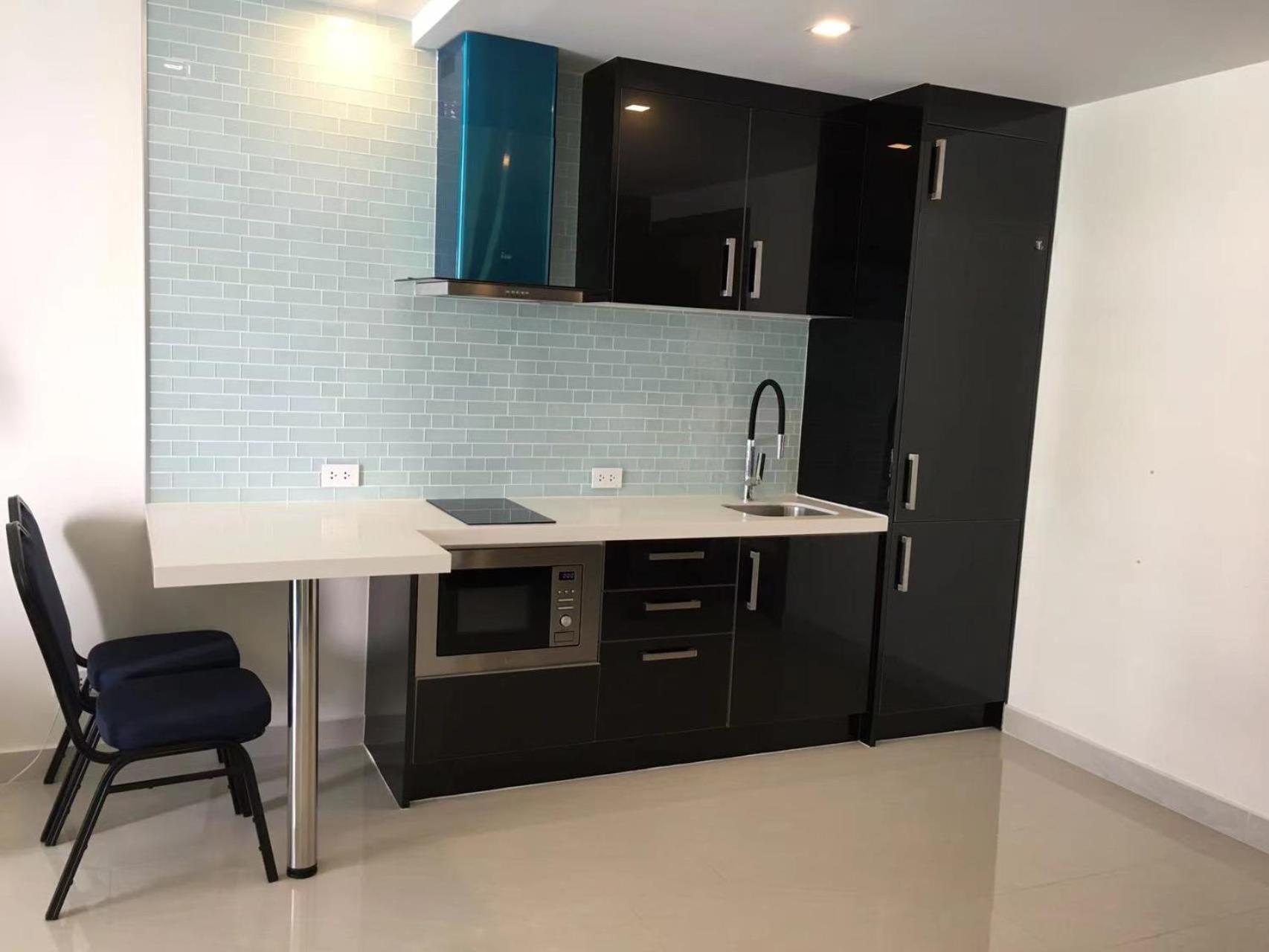 Grand Avenue By Bormon Apartment *