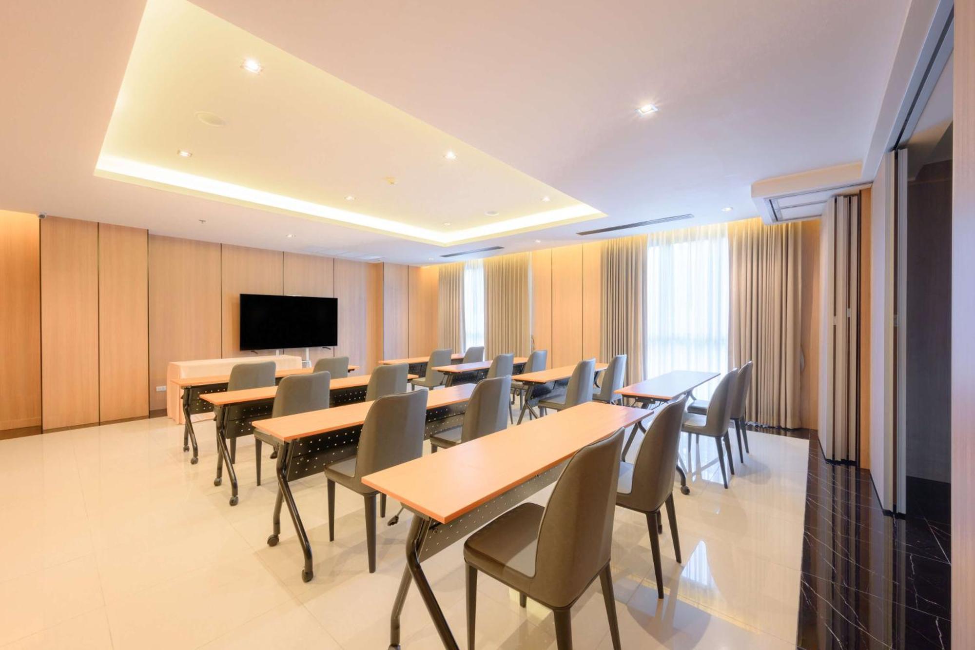 Lewit Pattaya, A Member Of Radisson Individuals 5* Pattaya