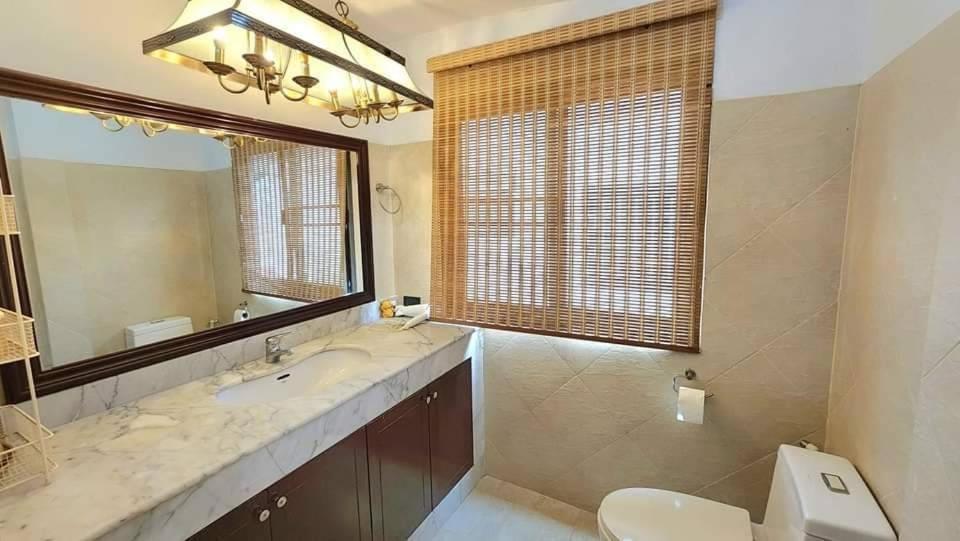 Villa Rosewood Bali Style Pool 2