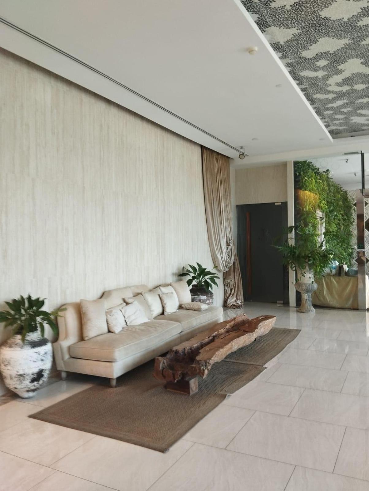 Apartment Riviera Wongamat Pattaya