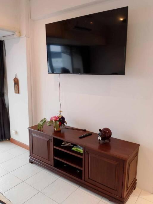 Sombat Seaview 1 Bedroom 71 Pattaya