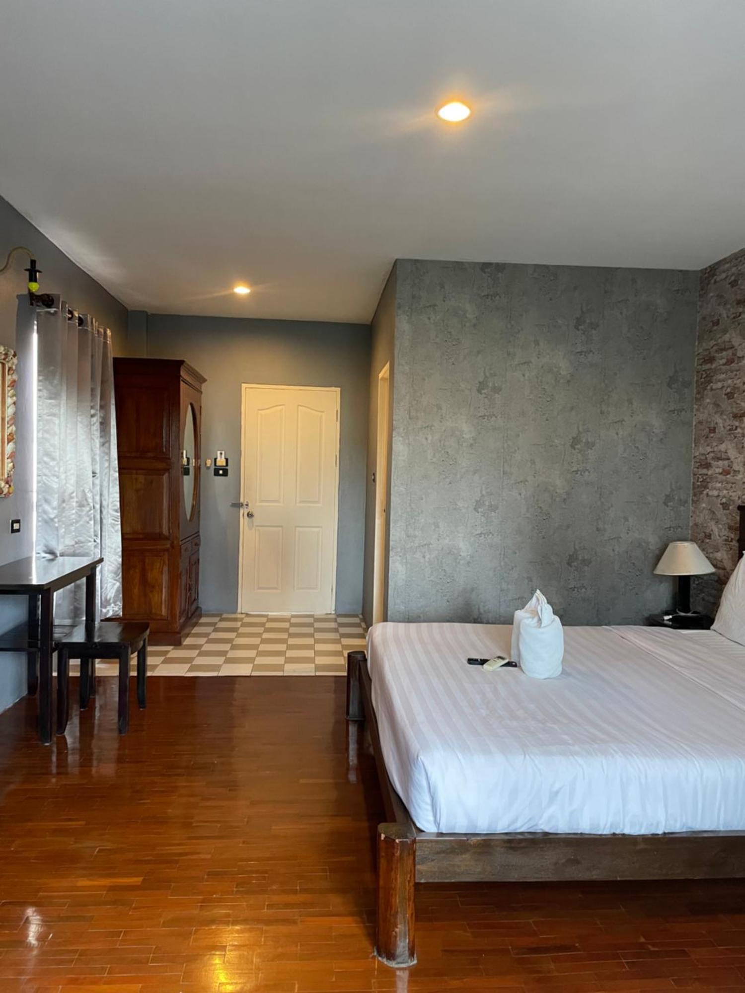 Casa de hóspedes Retro Pattaya