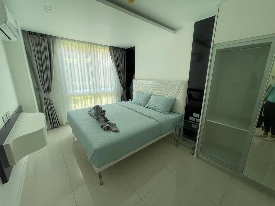 Apartment Center *
