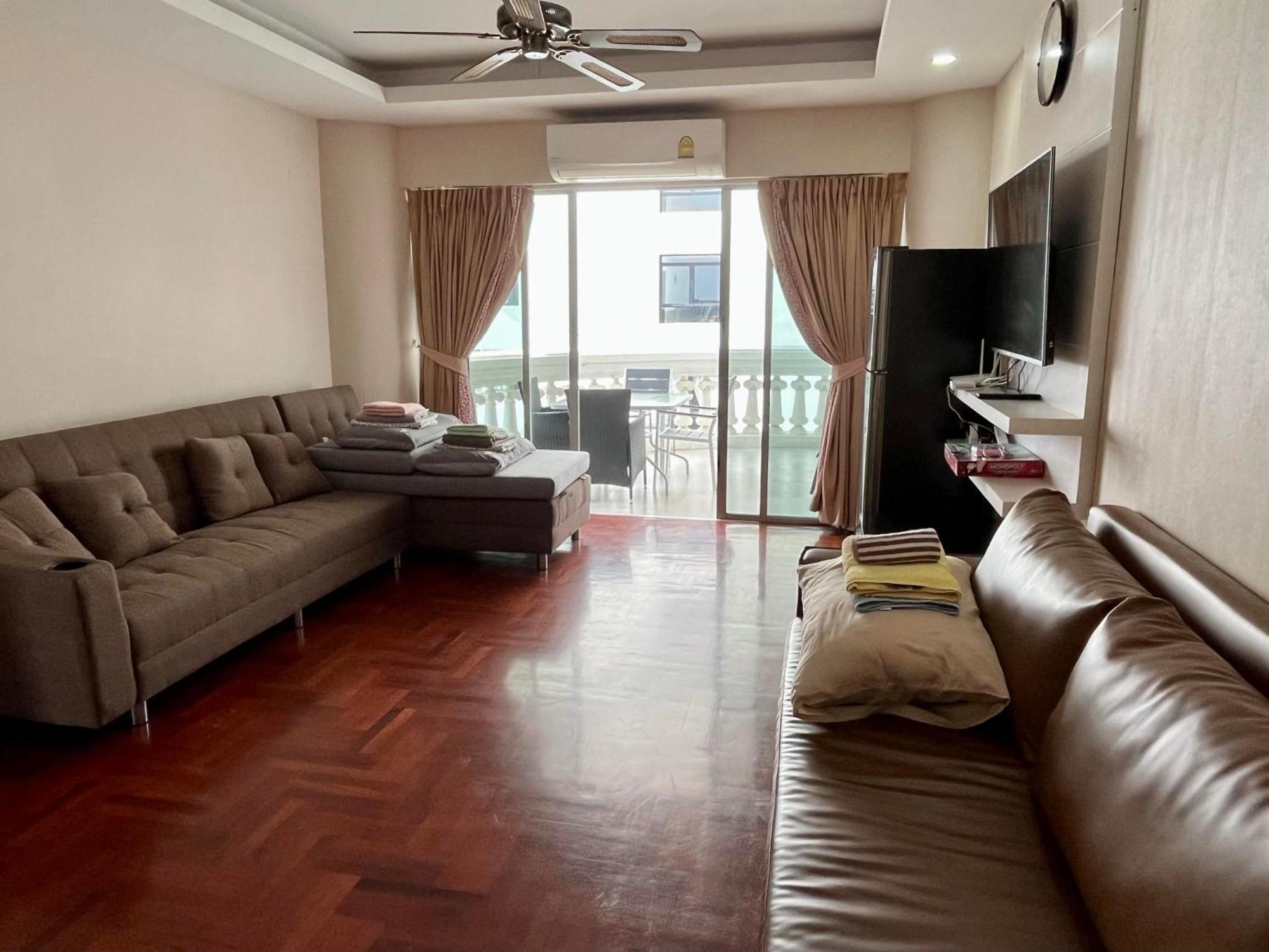 Sky Apartment *