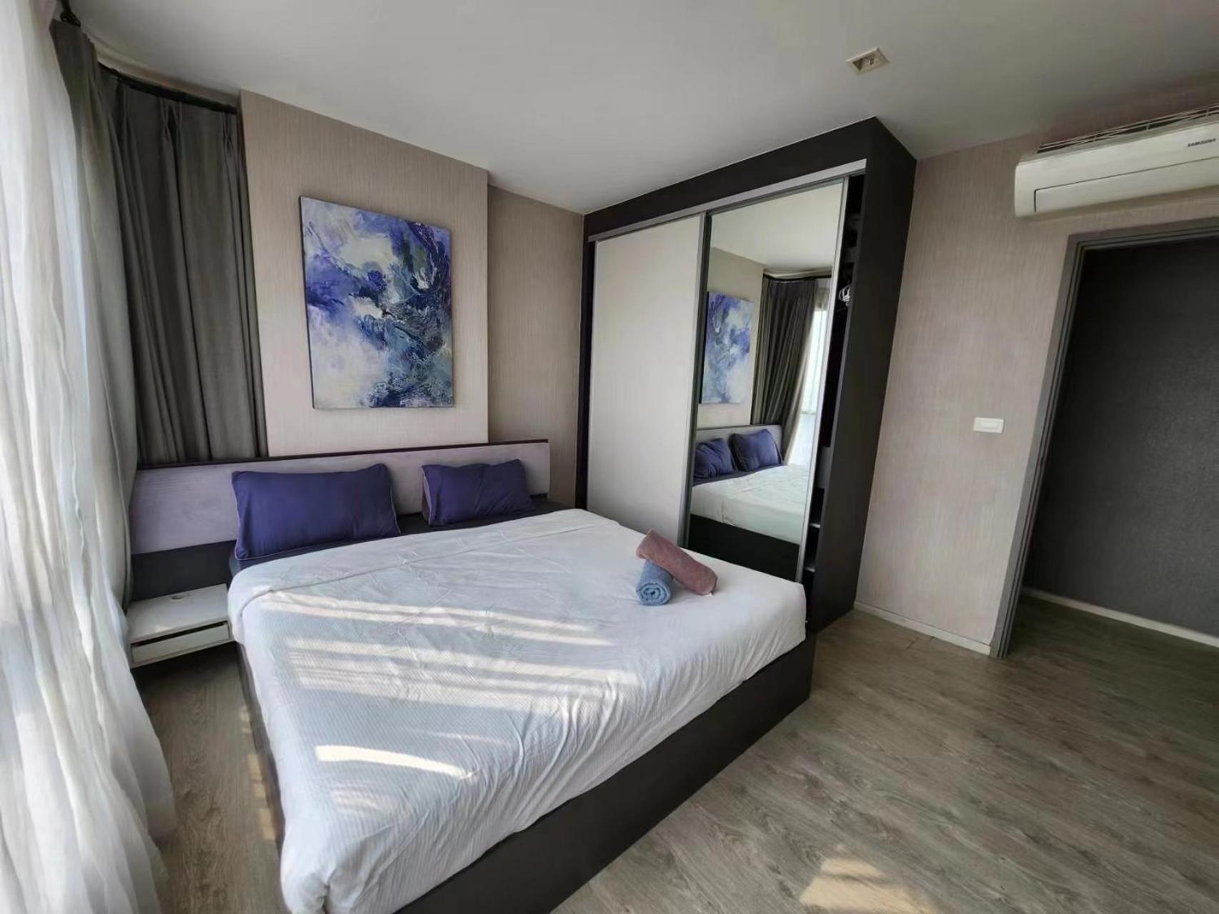 Apartment The Base Pattaya: Infinity Pool Near Walking Street