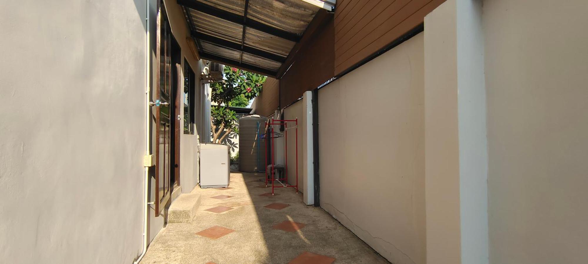 Baan Natcha Pool Center Villa