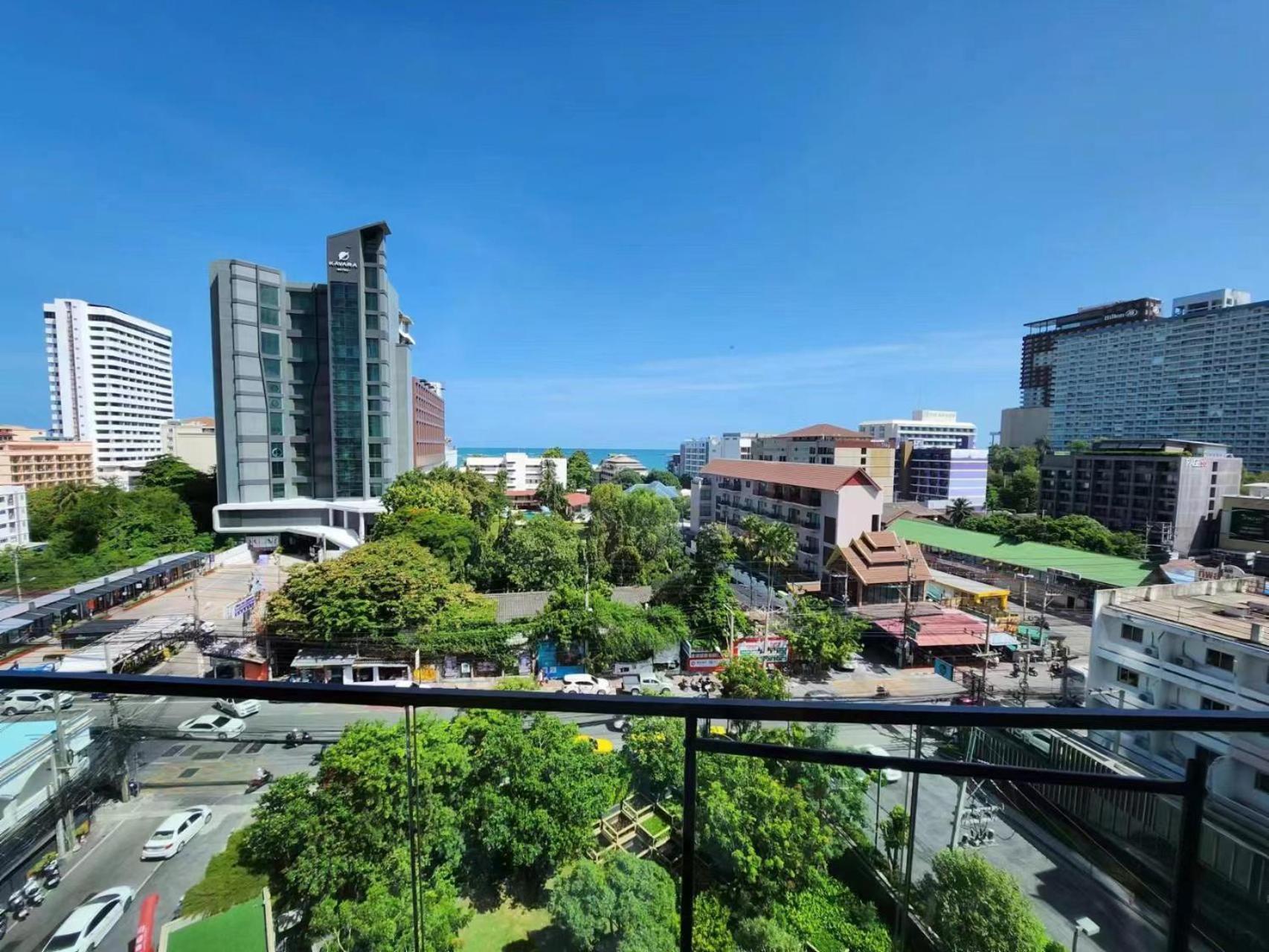Apartment 小红书网红超大无边泳池edge豪华公寓 市中心 海滩300米