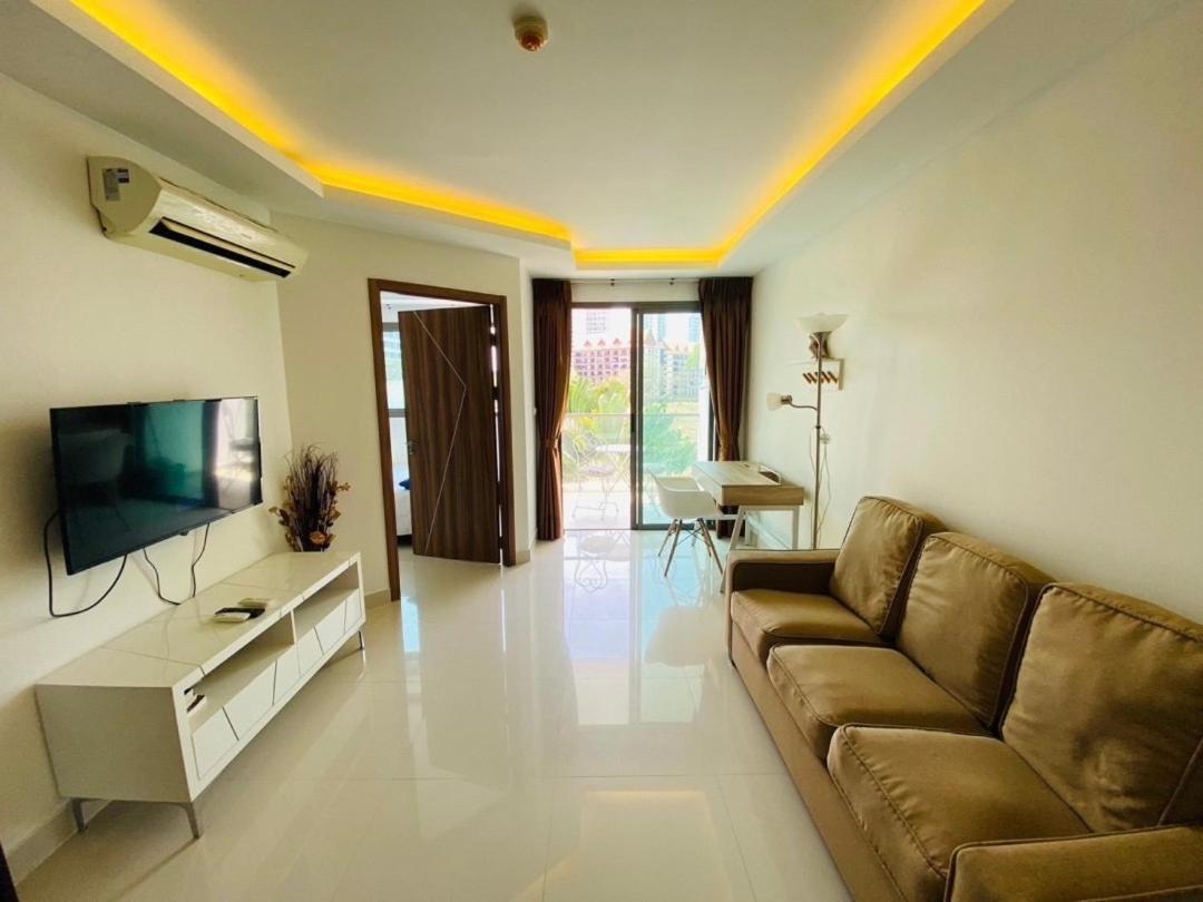 Apartment Club Royal Wongamat By Pattaya Sunny Rentals *