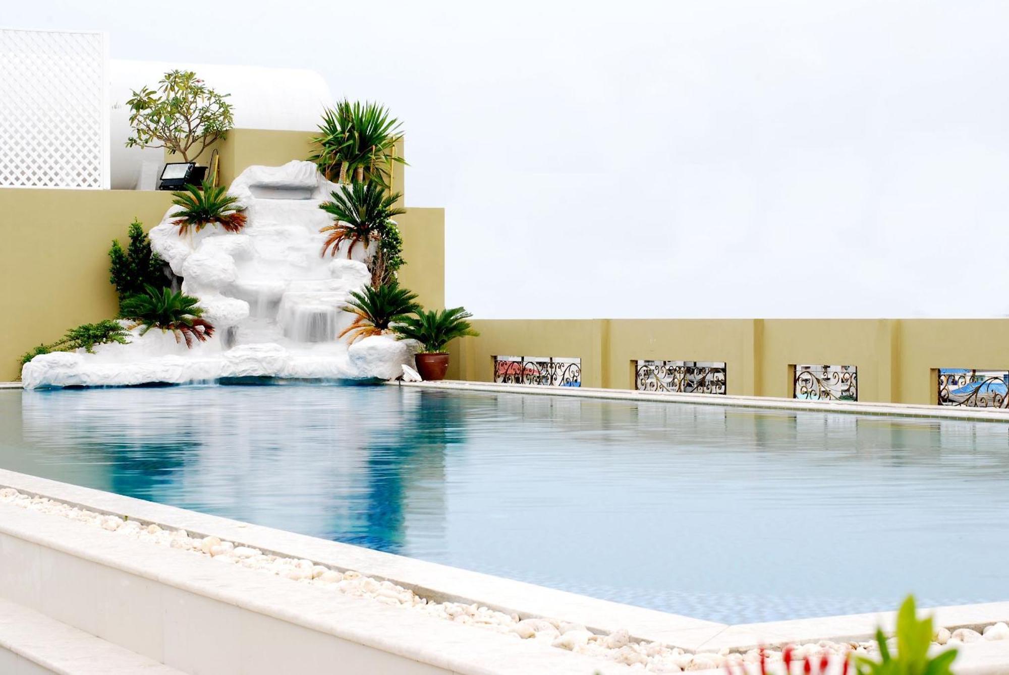 Hotel Lk Royal Wing 3*