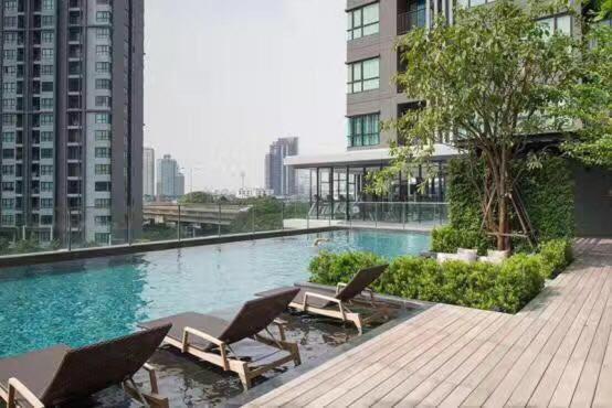 Apartment The Base Festival 芭提雅市中心海滩近购物中心步行街的一卧室公寓