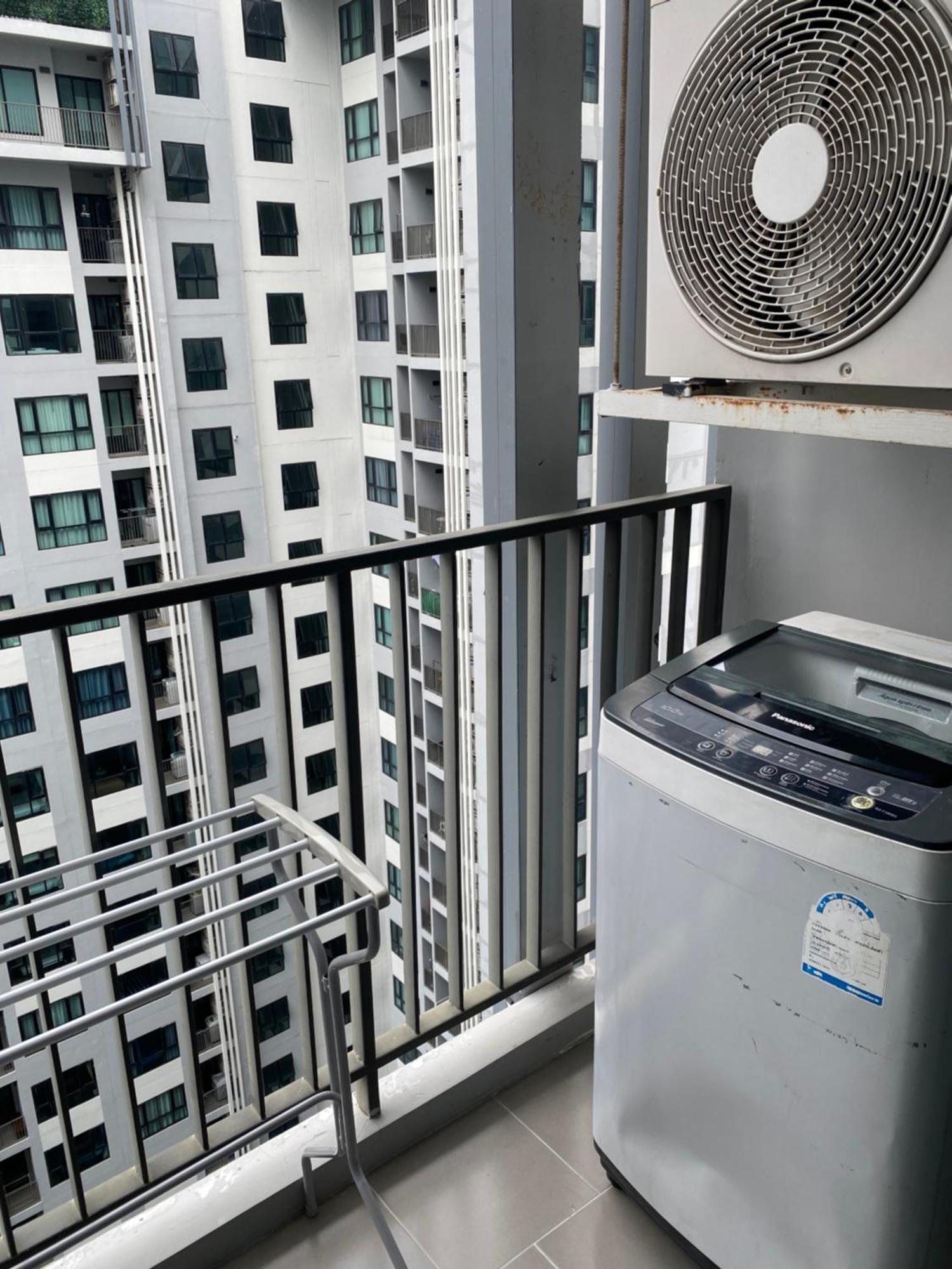 Apartment The Base Pattaya: Beachfront Near Shopping