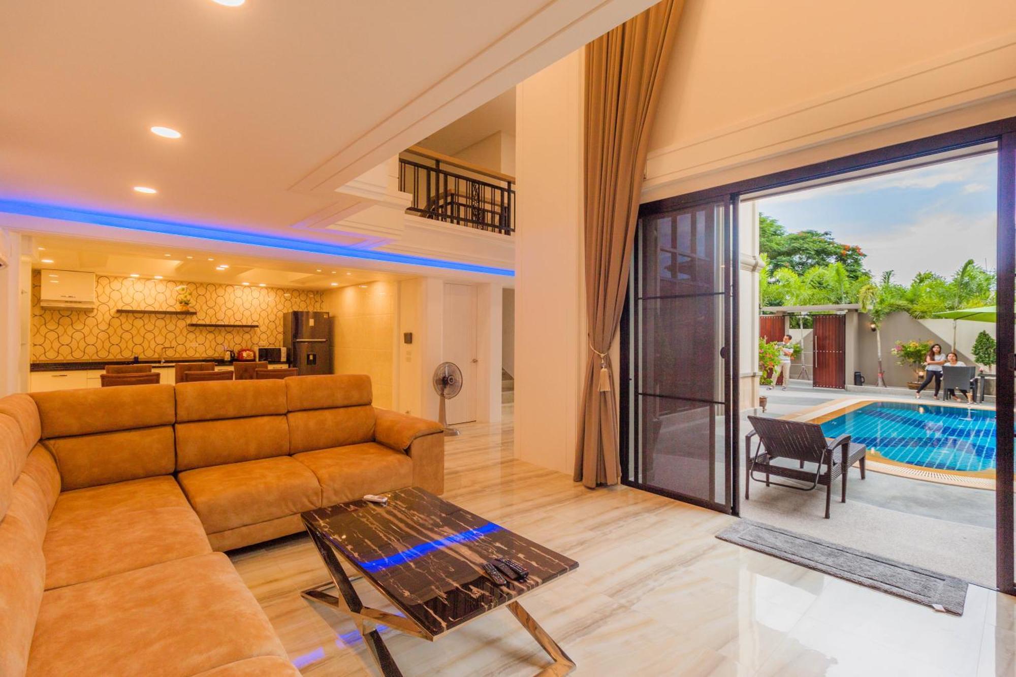 Villa Pool B5 Pattaya