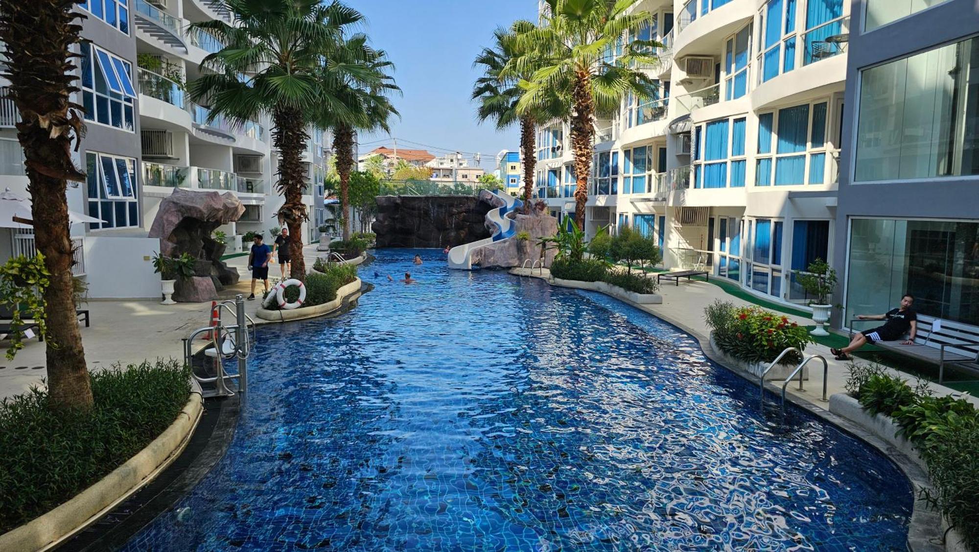 Grand Avenue 1 Bedroom Cityview 6th Floor *
