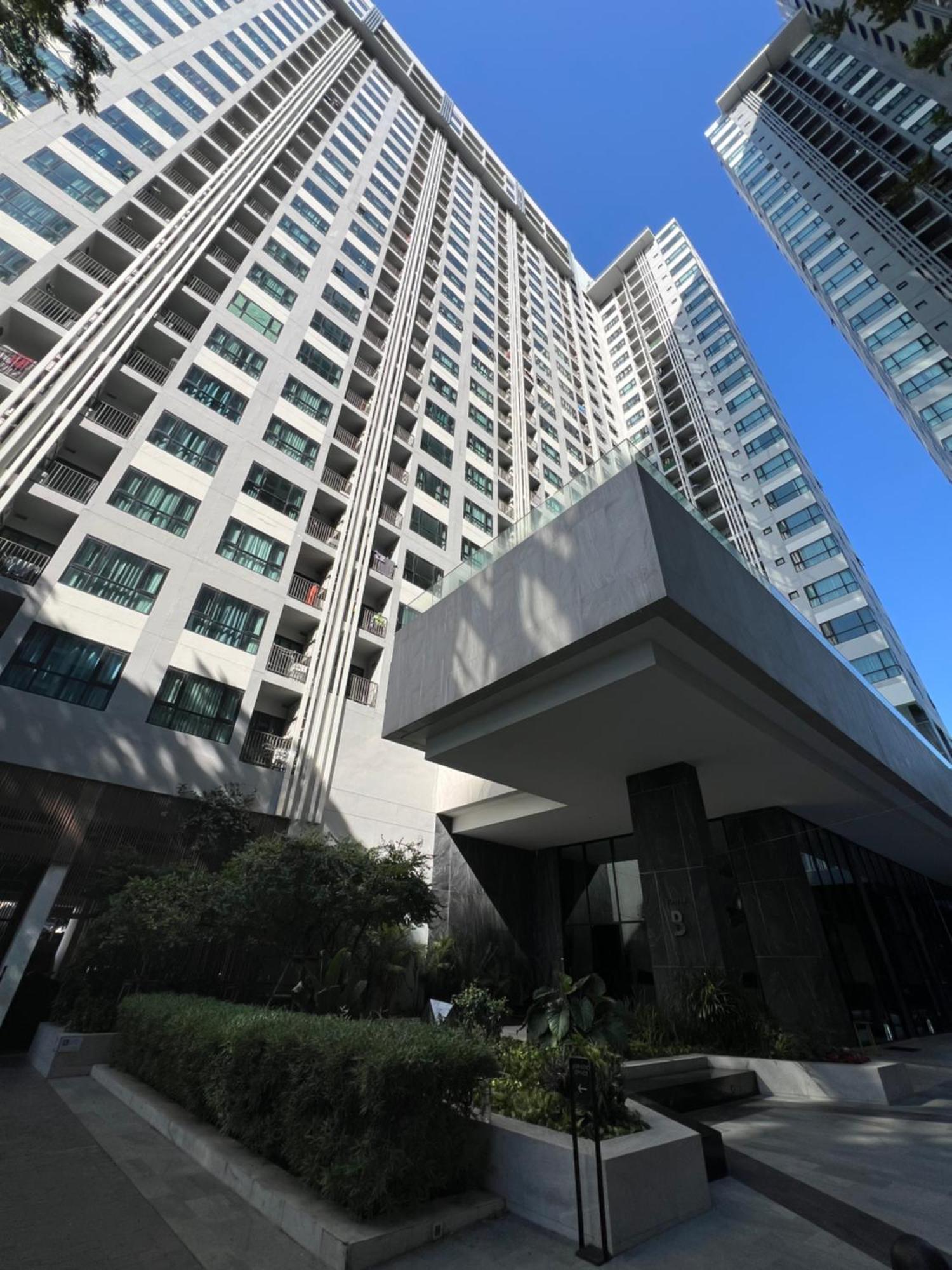 Apartment 秘狗公寓the Base