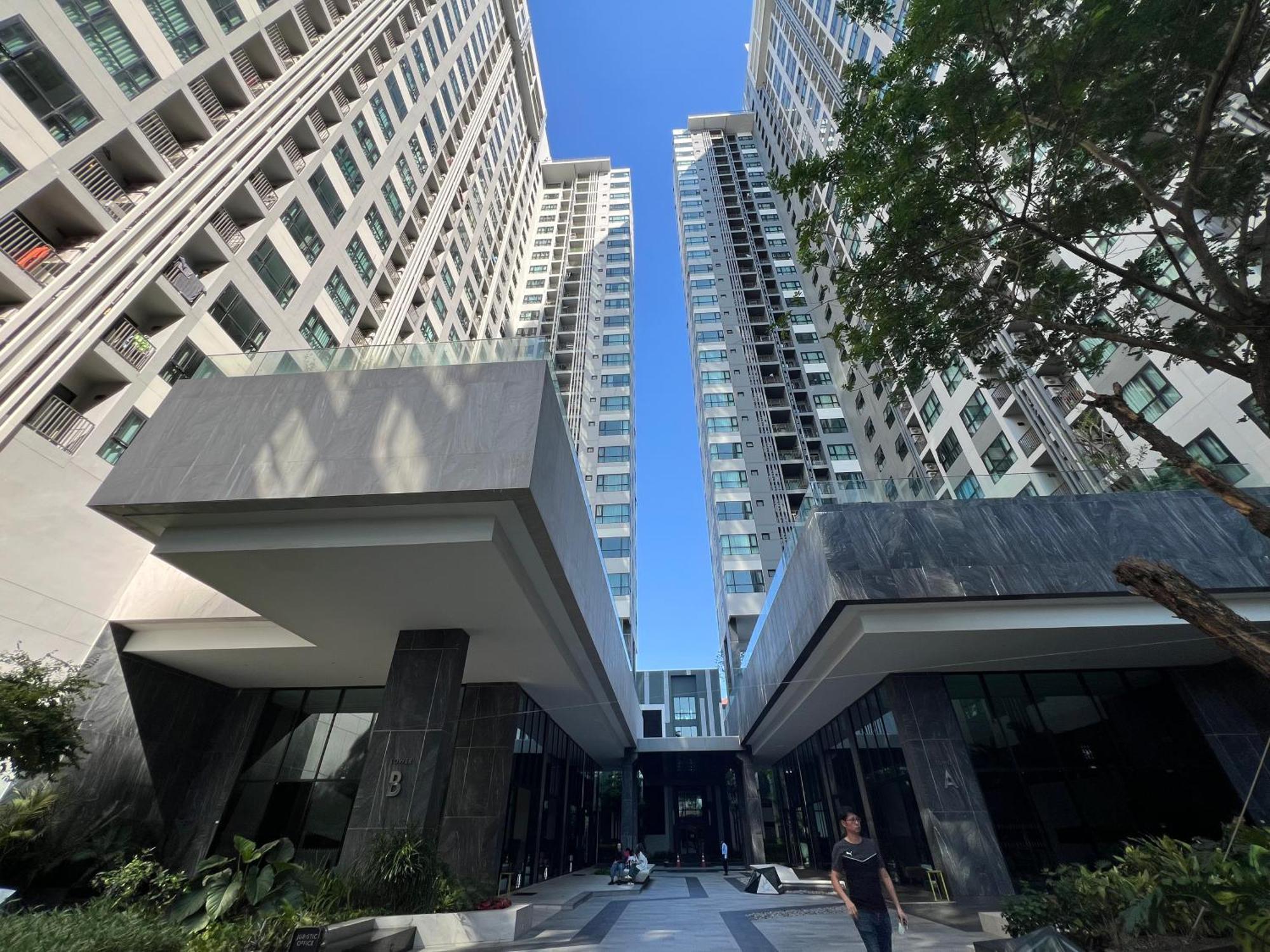 Apartment 秘狗公寓the Base Pattaya
