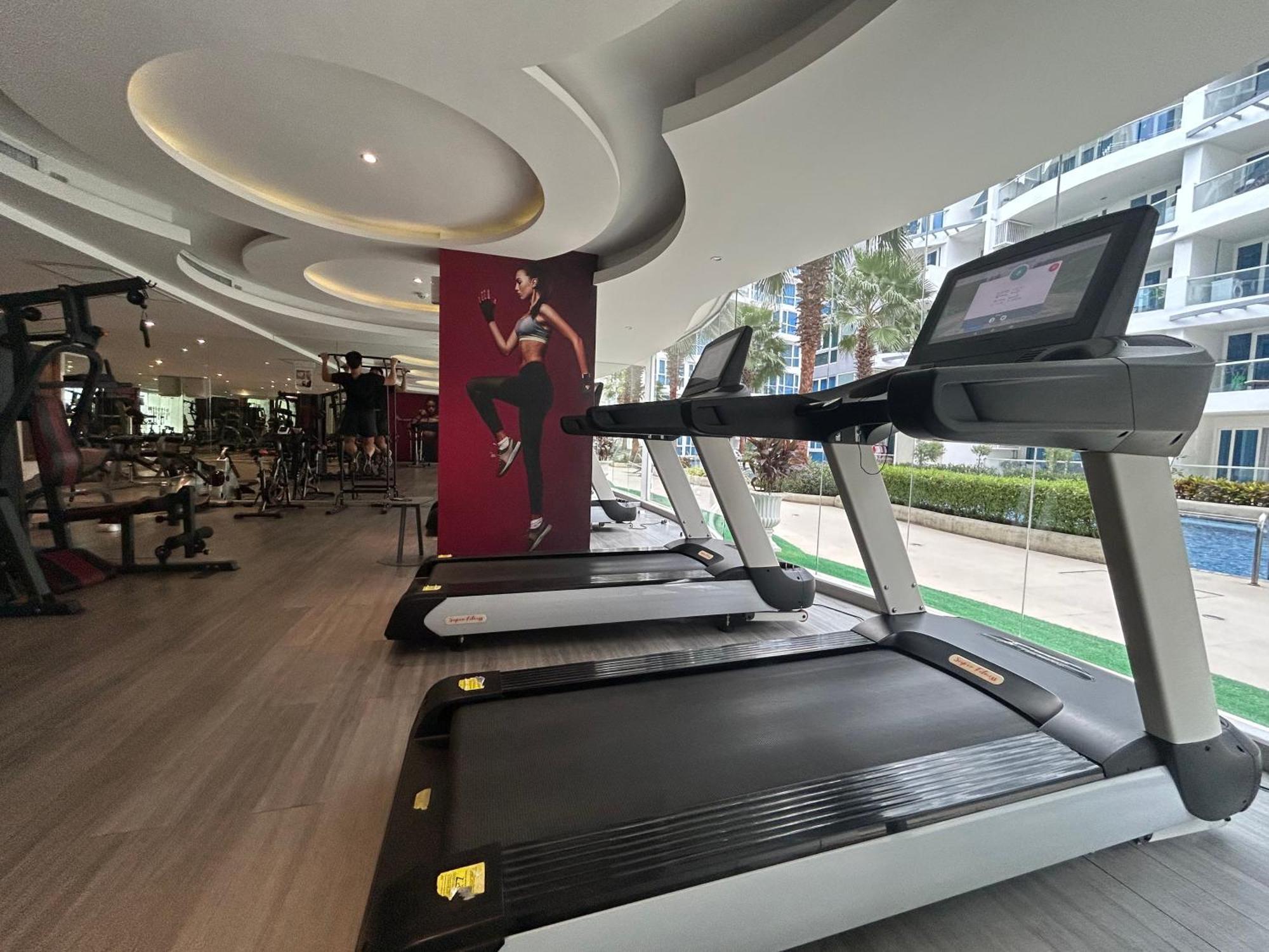 秘狗公寓grand Avenue Pattaya