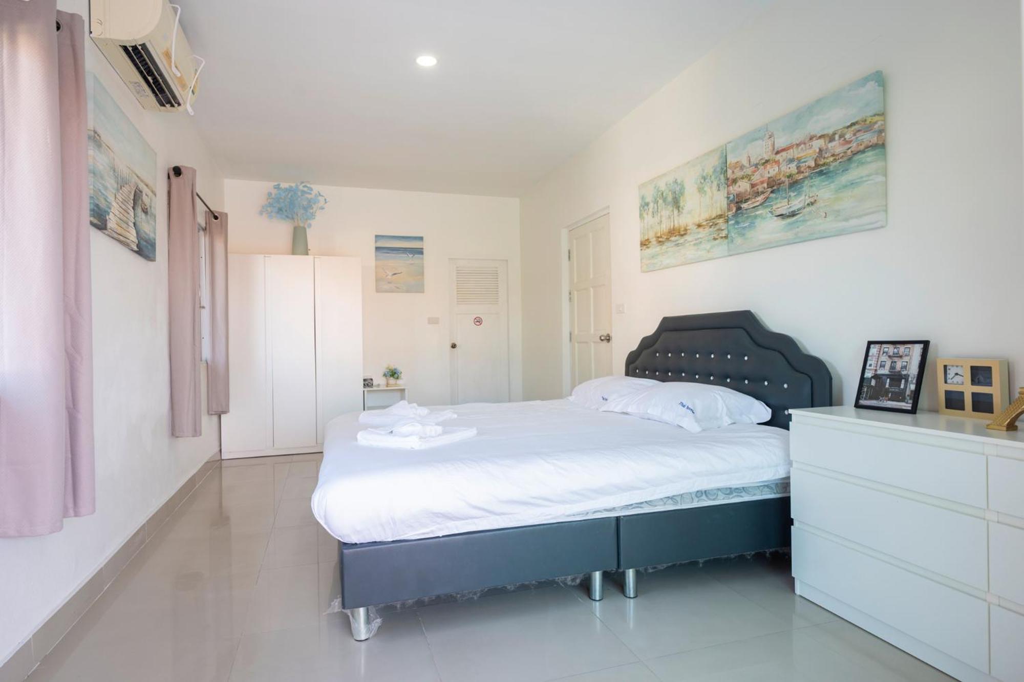 Villa 泰家帕山五卧室家庭别墅 Pattaya