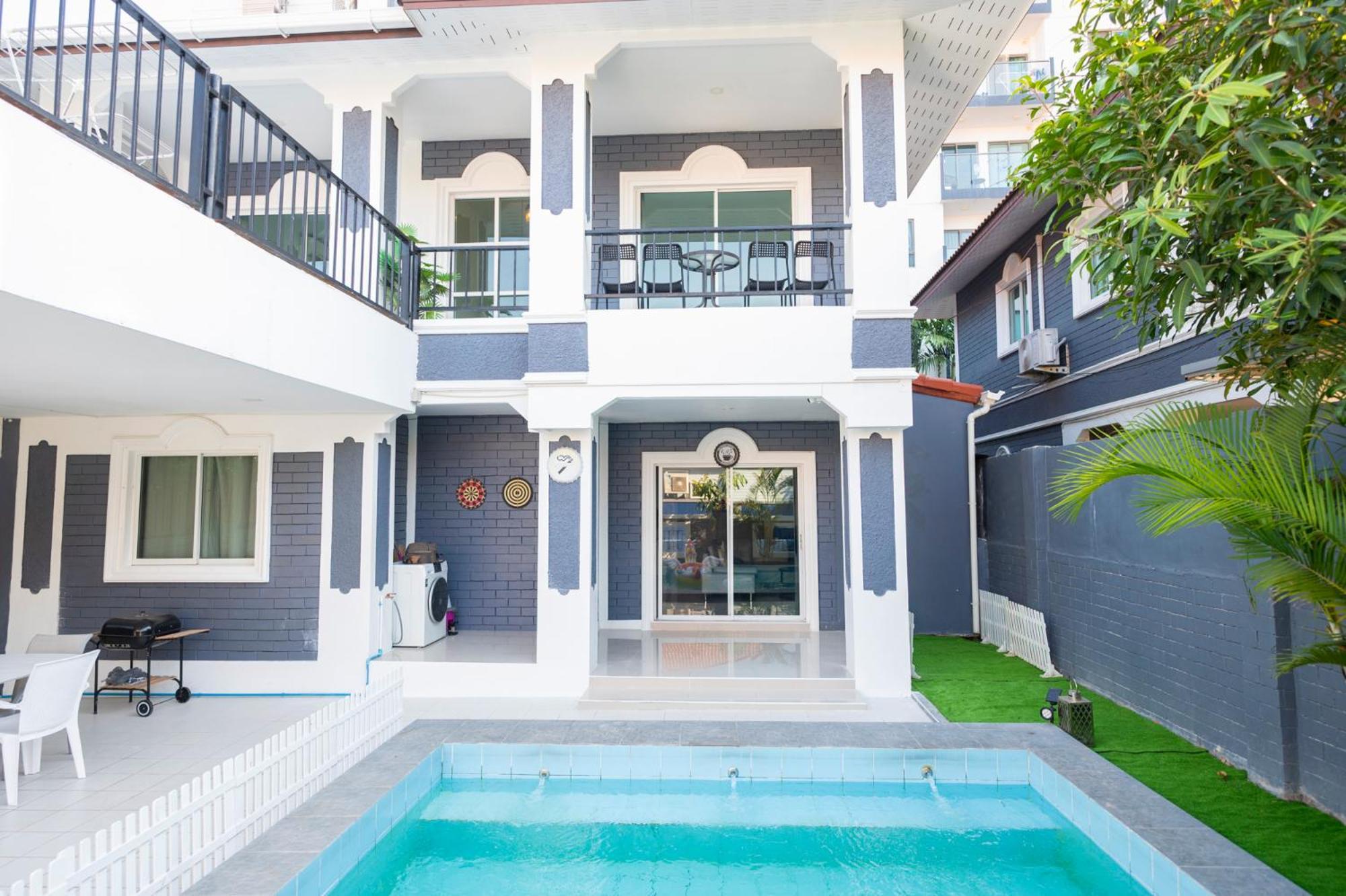 泰家帕山五卧室家庭别墅 Villa