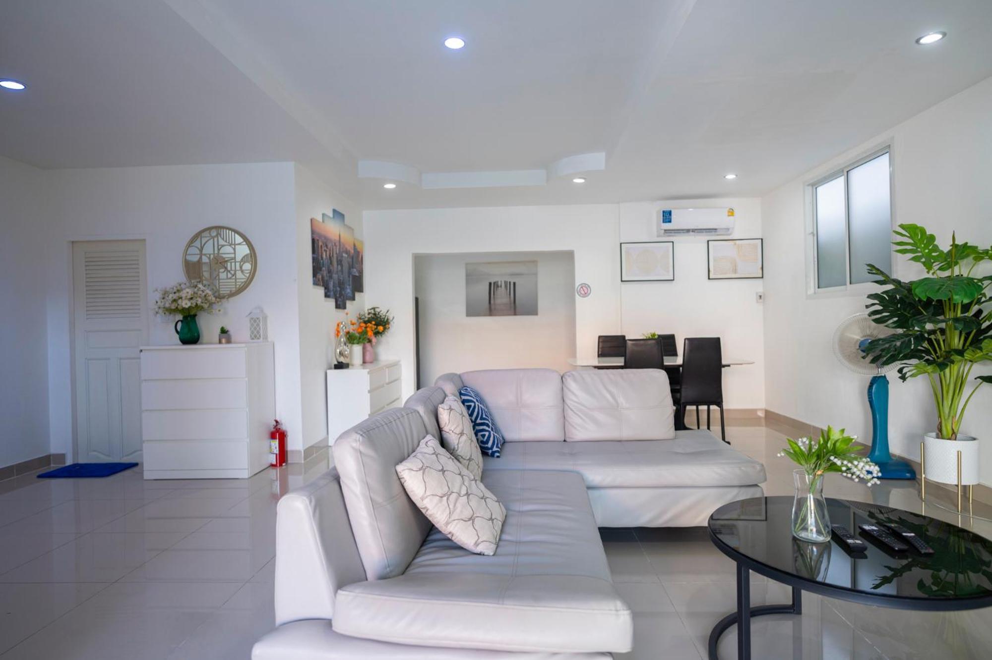 泰家帕山五卧室家庭别墅 Villa *