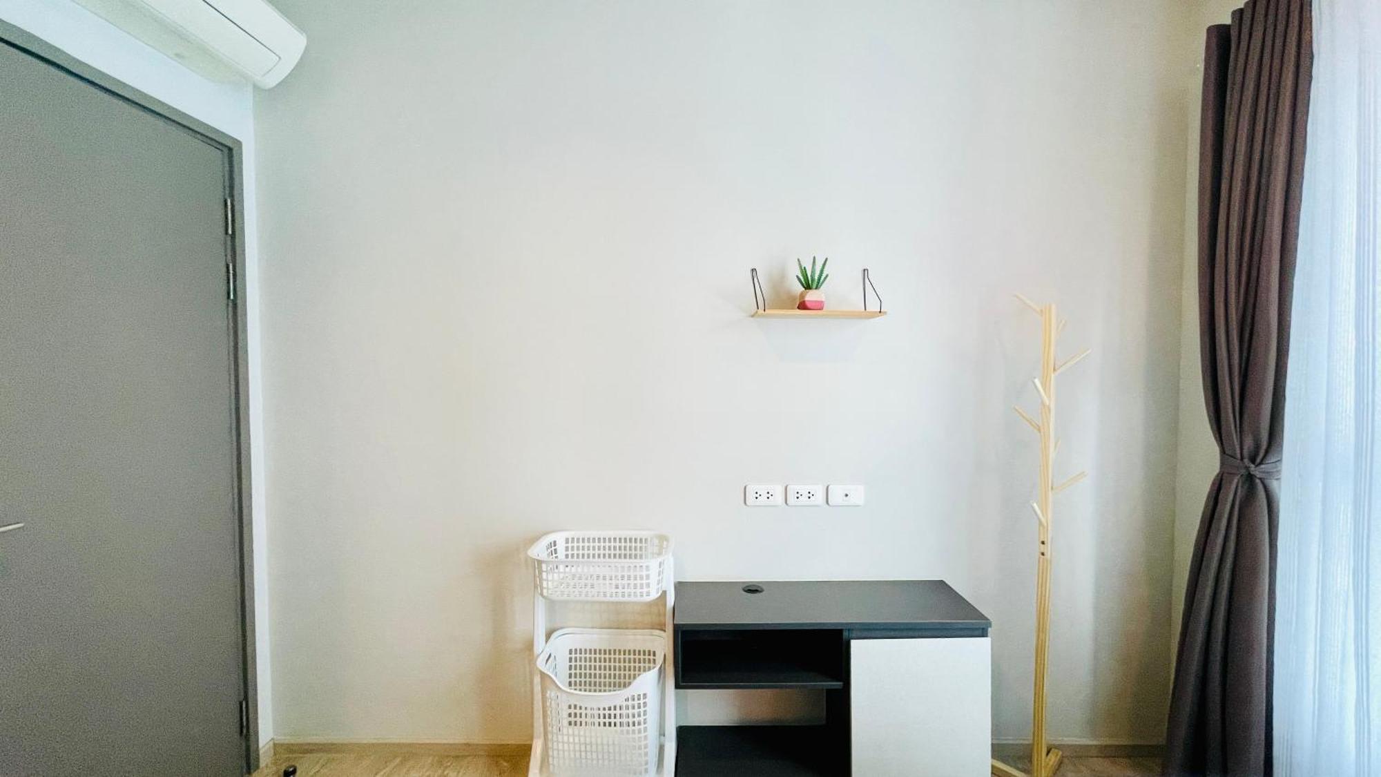 The Base 100 By Numam Pattaya