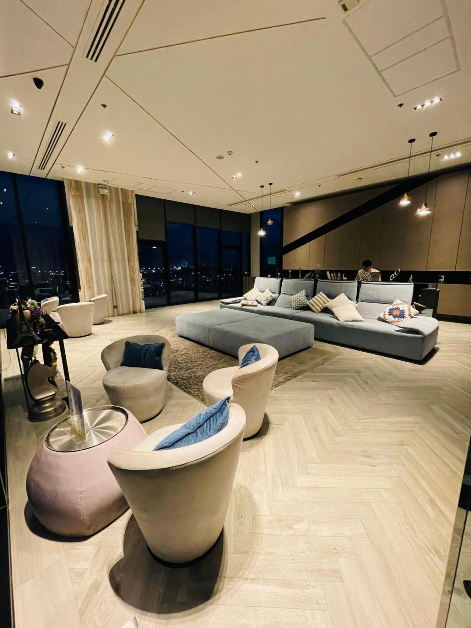 The Base 27 By Numam Apartment