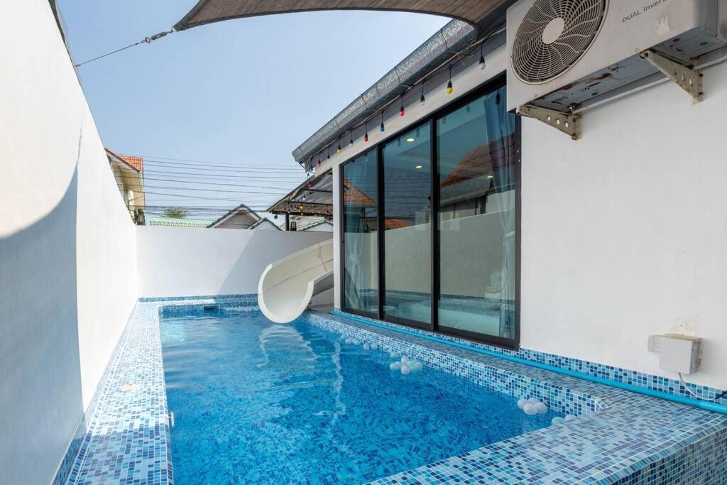 Villa Luxury Pool Center C5 - 5 Bedroom *