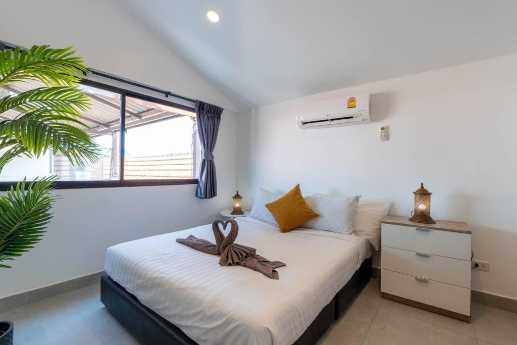 Luxury Pool Center C5 - 5 Bedroom Villa