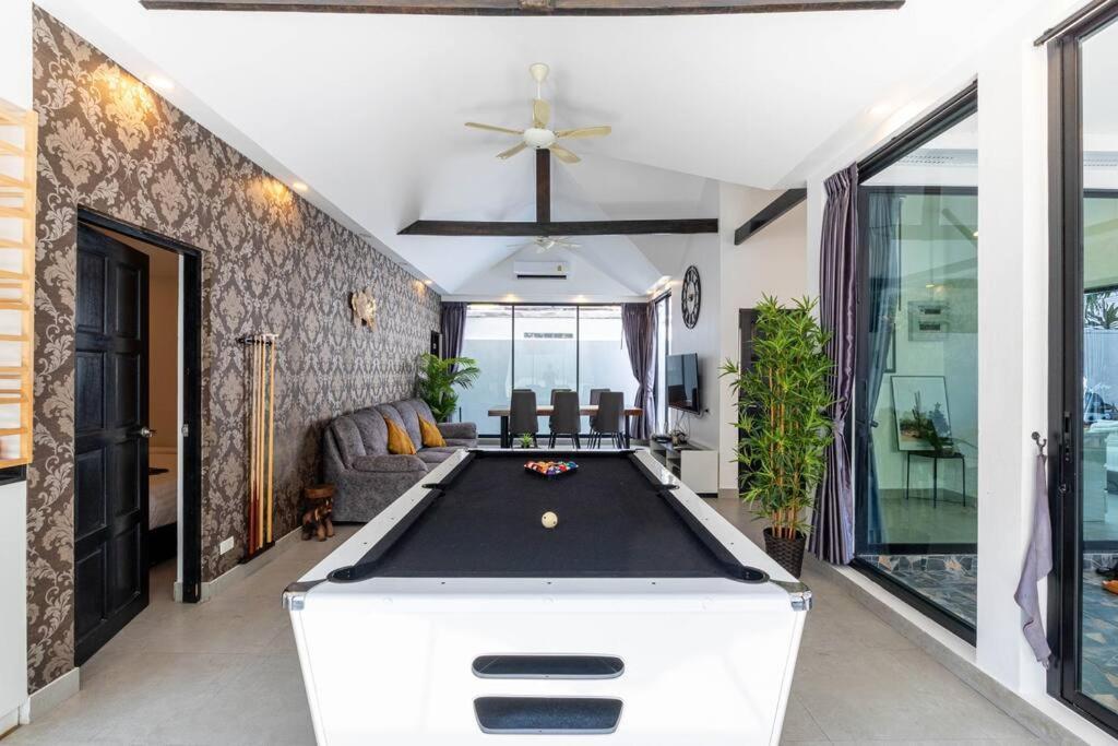 Luxury Pool Center C5 - 5 Bedroom Villa *