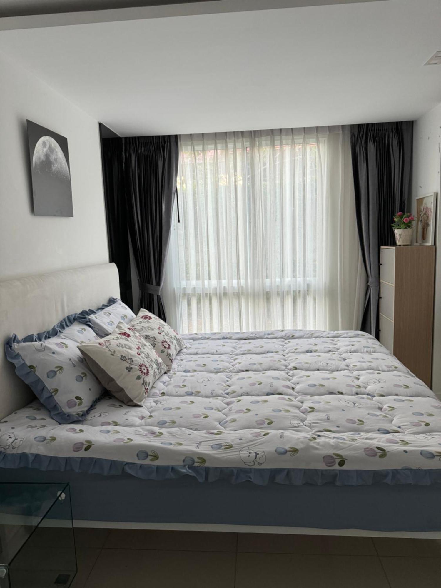 Center Residents ที่พักในตัวเมืองพัทยา Apartment *