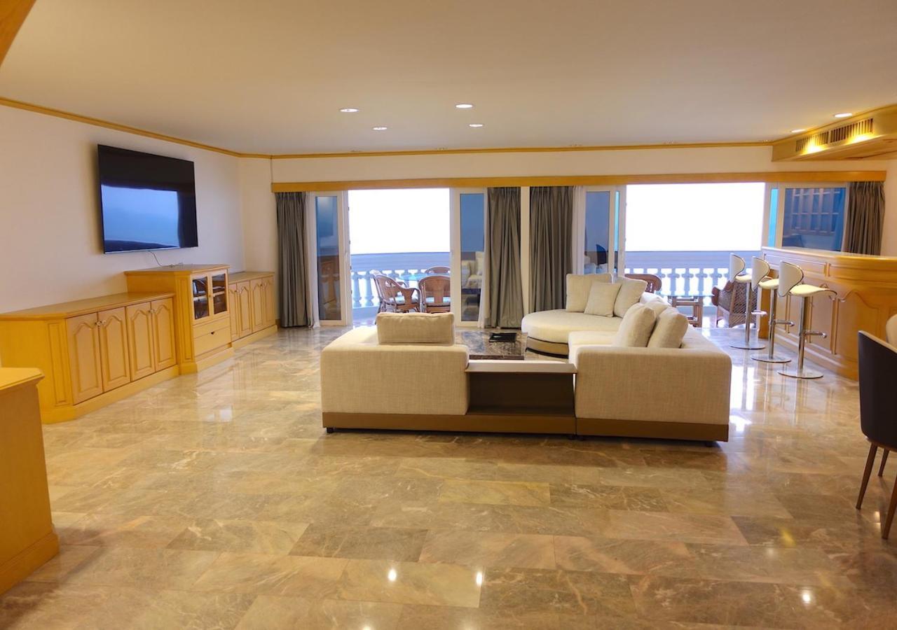 Spacious Seaview 3br Apartment:direct Access Apartment