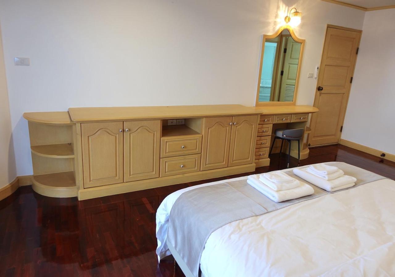 Spacious Seaview 3br Apartment:direct Access Apartment *