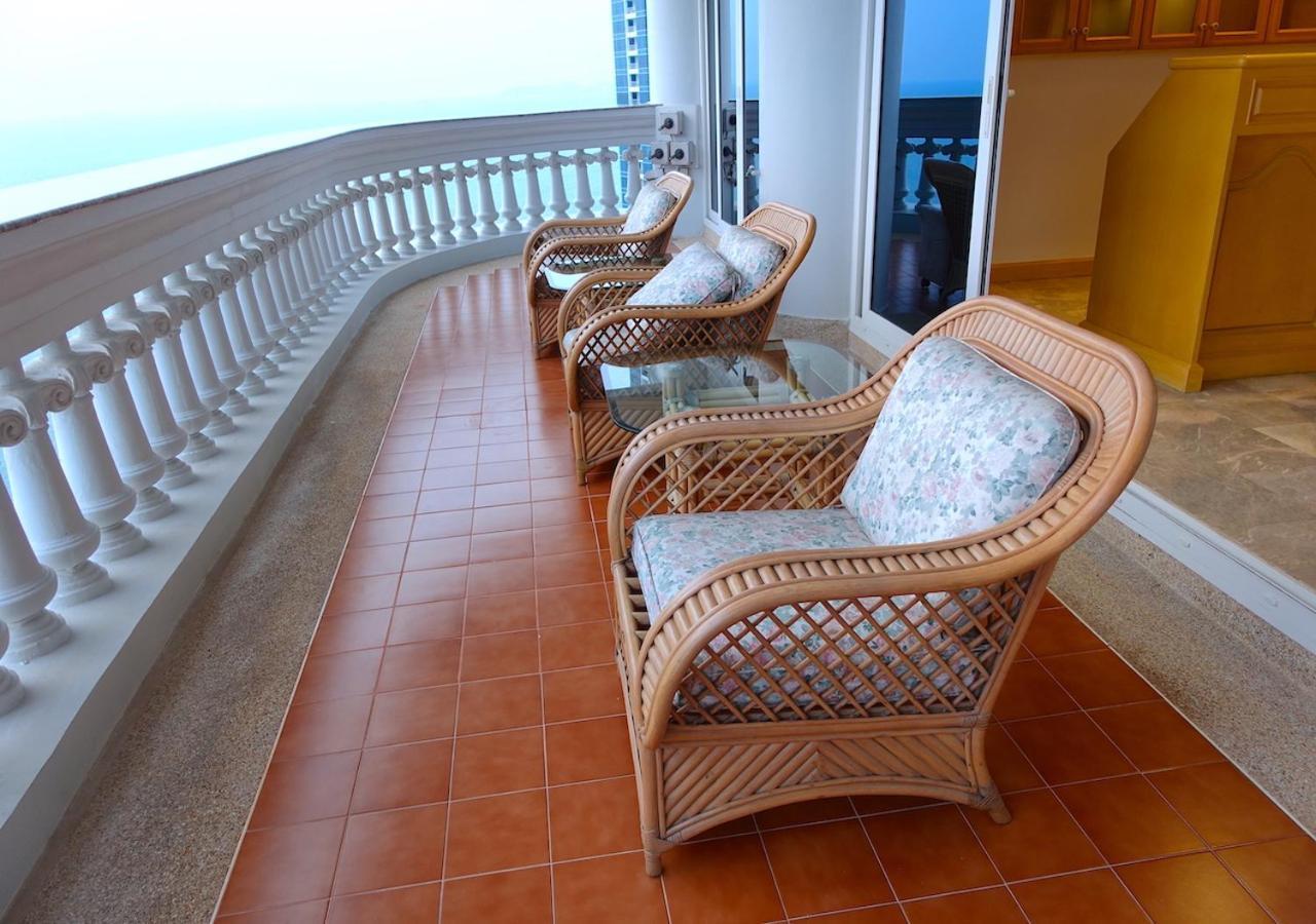 Apartment Spacious Seaview 3br Apartment:direct Access Pattaya