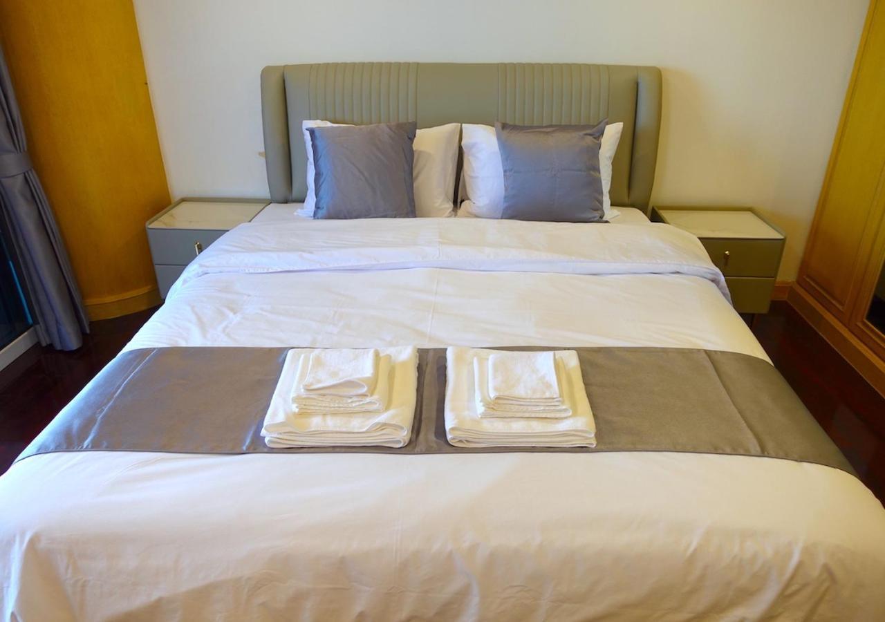 Spacious Seaview 3br Apartment:direct Access * Pattaya