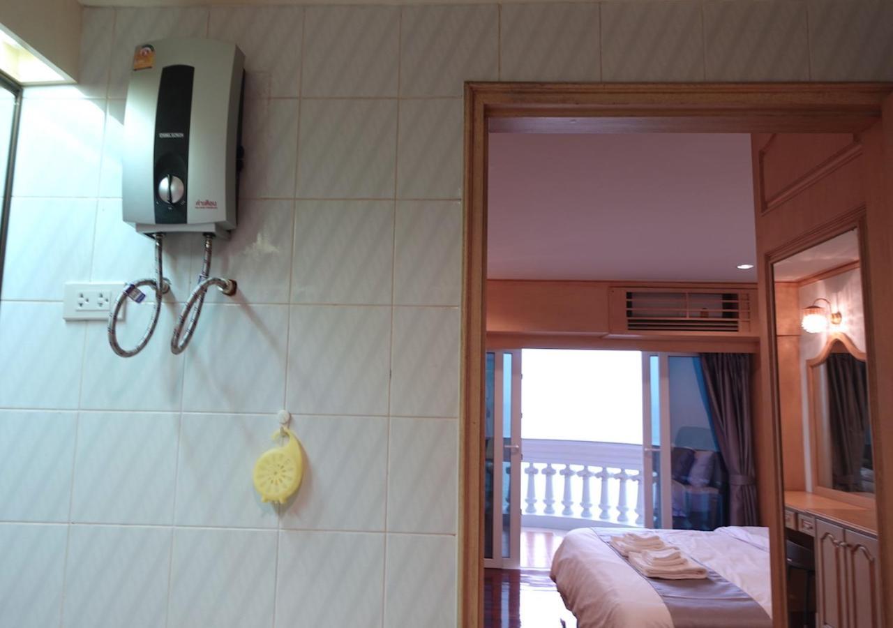 Spacious Seaview 3br Apartment:direct Access Apartment Pattaya