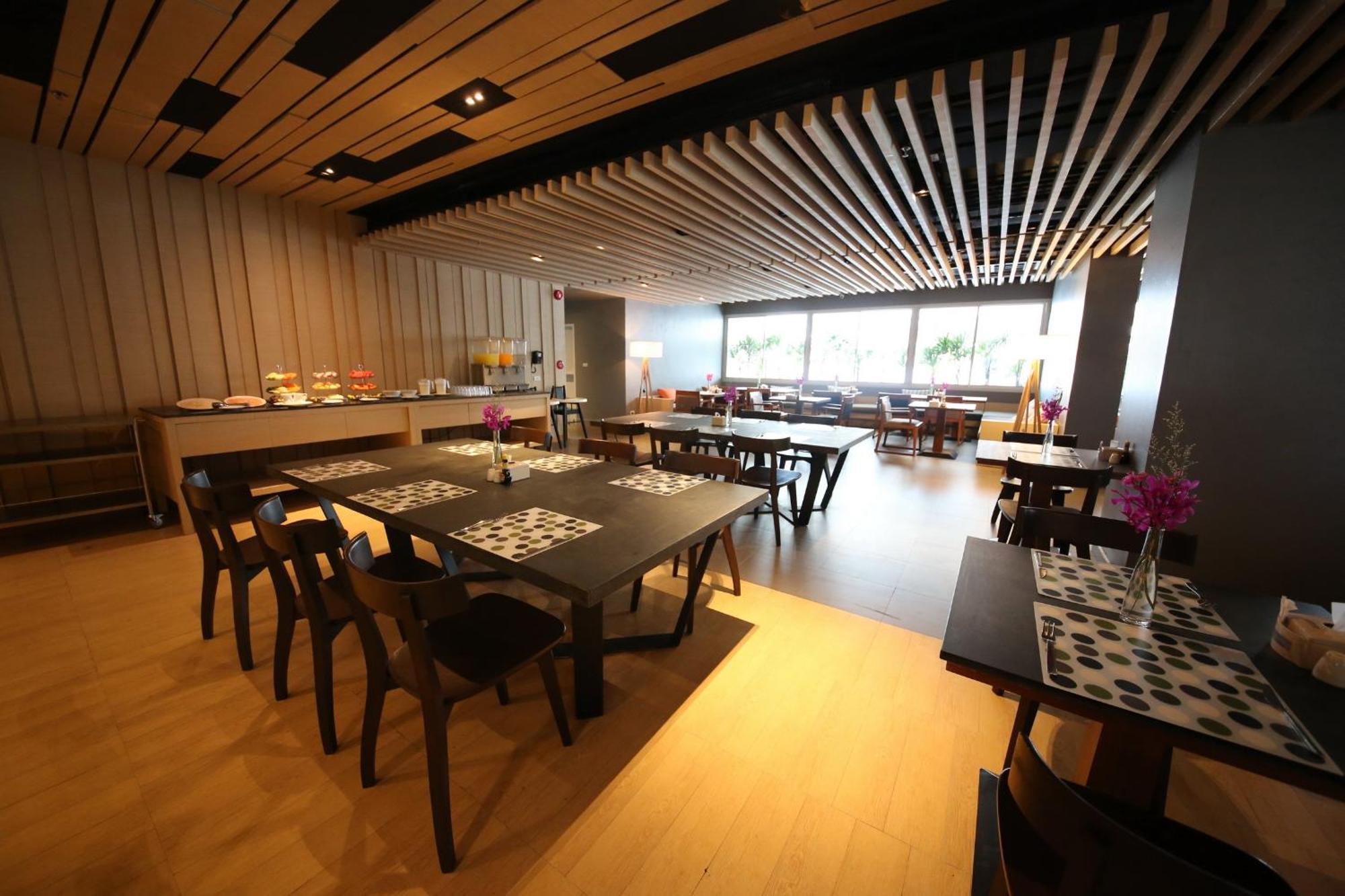 Hotel The Sun Xclusive