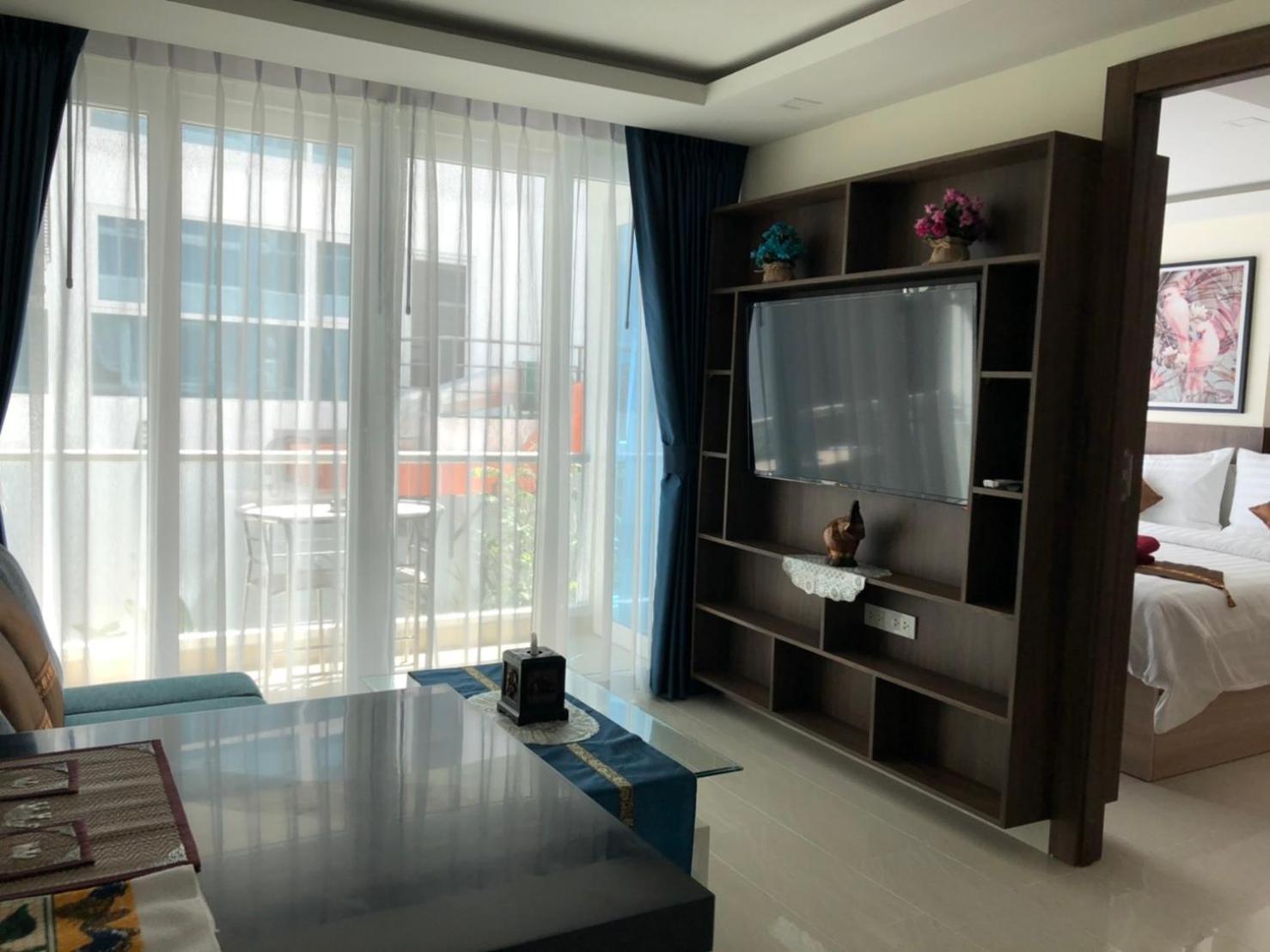 Luxury Business Suits In Grand Avenue By Estates Pattaya