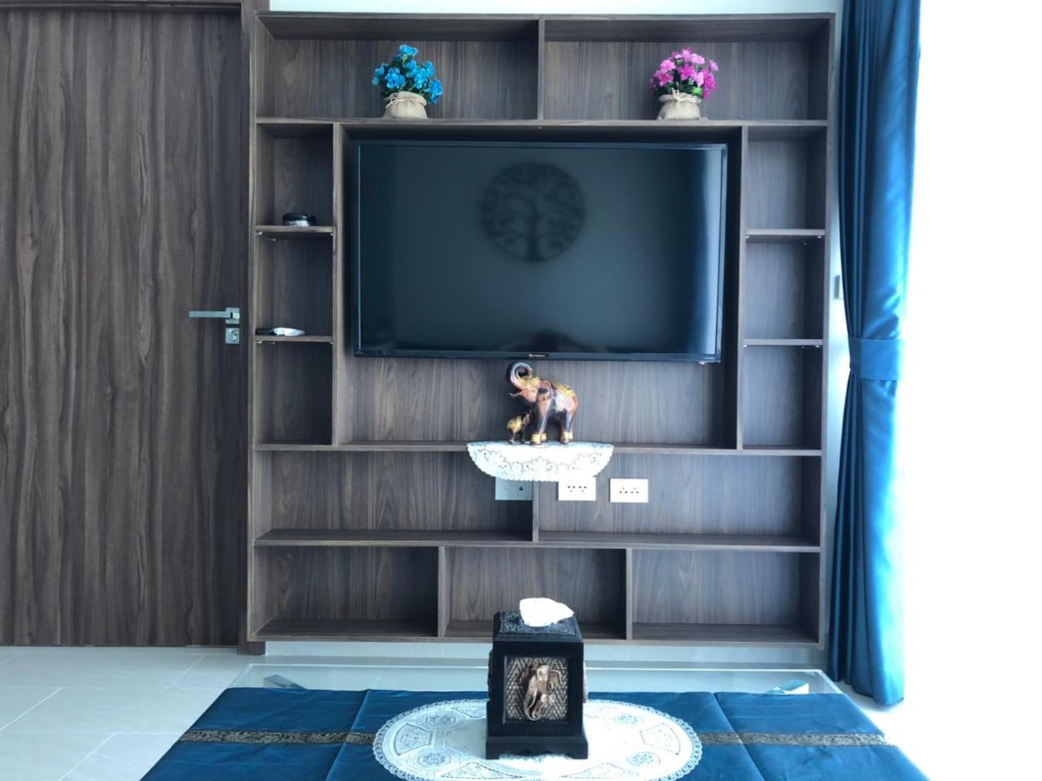 Luxury Business Suits In Grand Avenue By Estates Pattaya