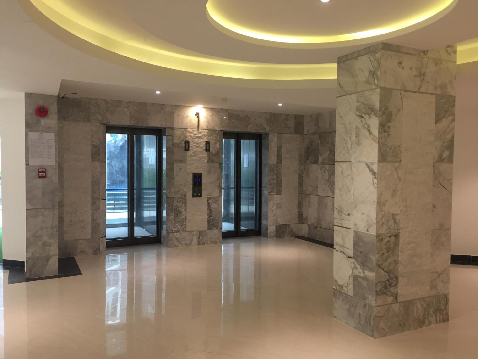 Apartment Luxury Business Suits In Grand Avenue By Estates *