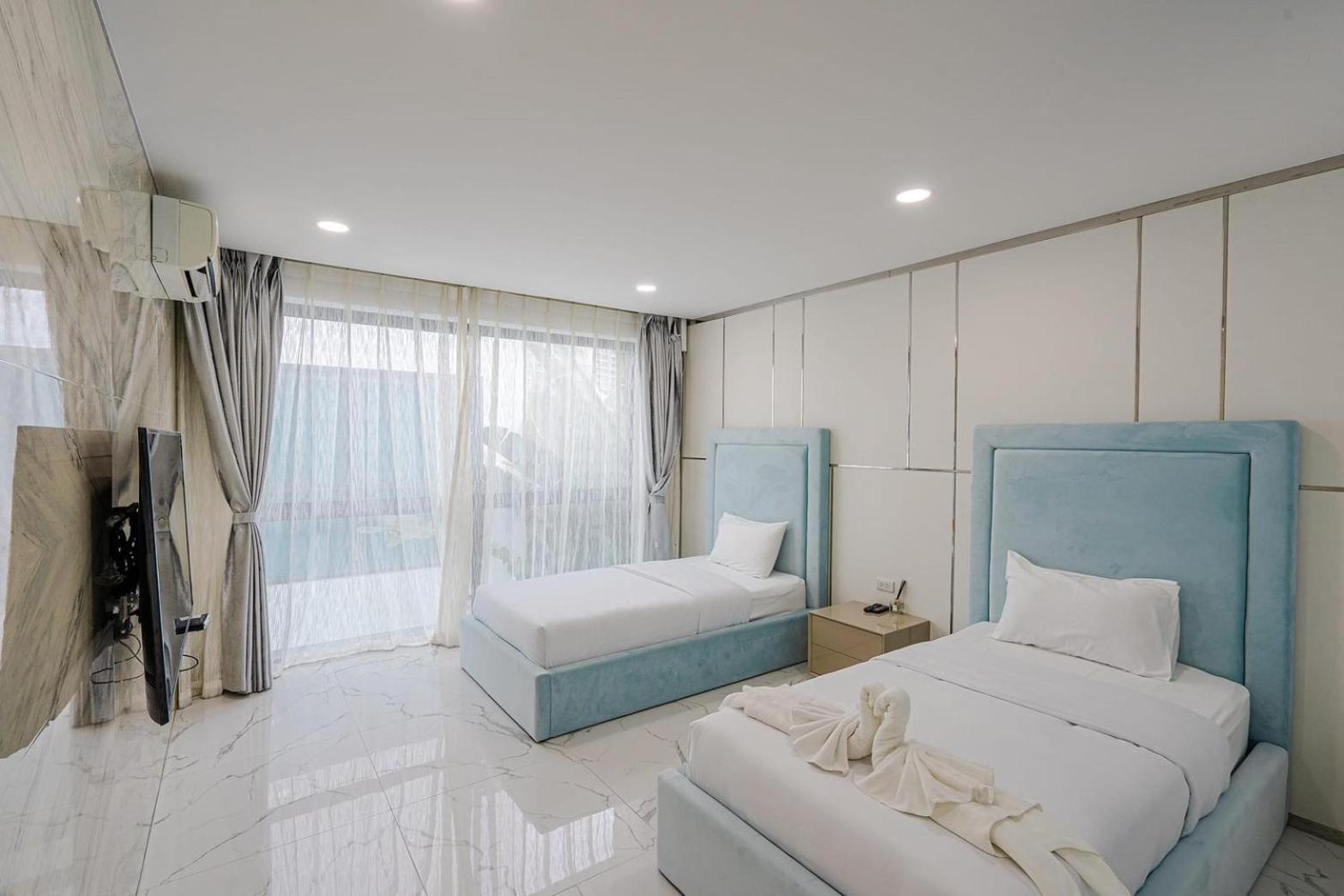 Plam Spring Pool 3 Bedroom Pattaya