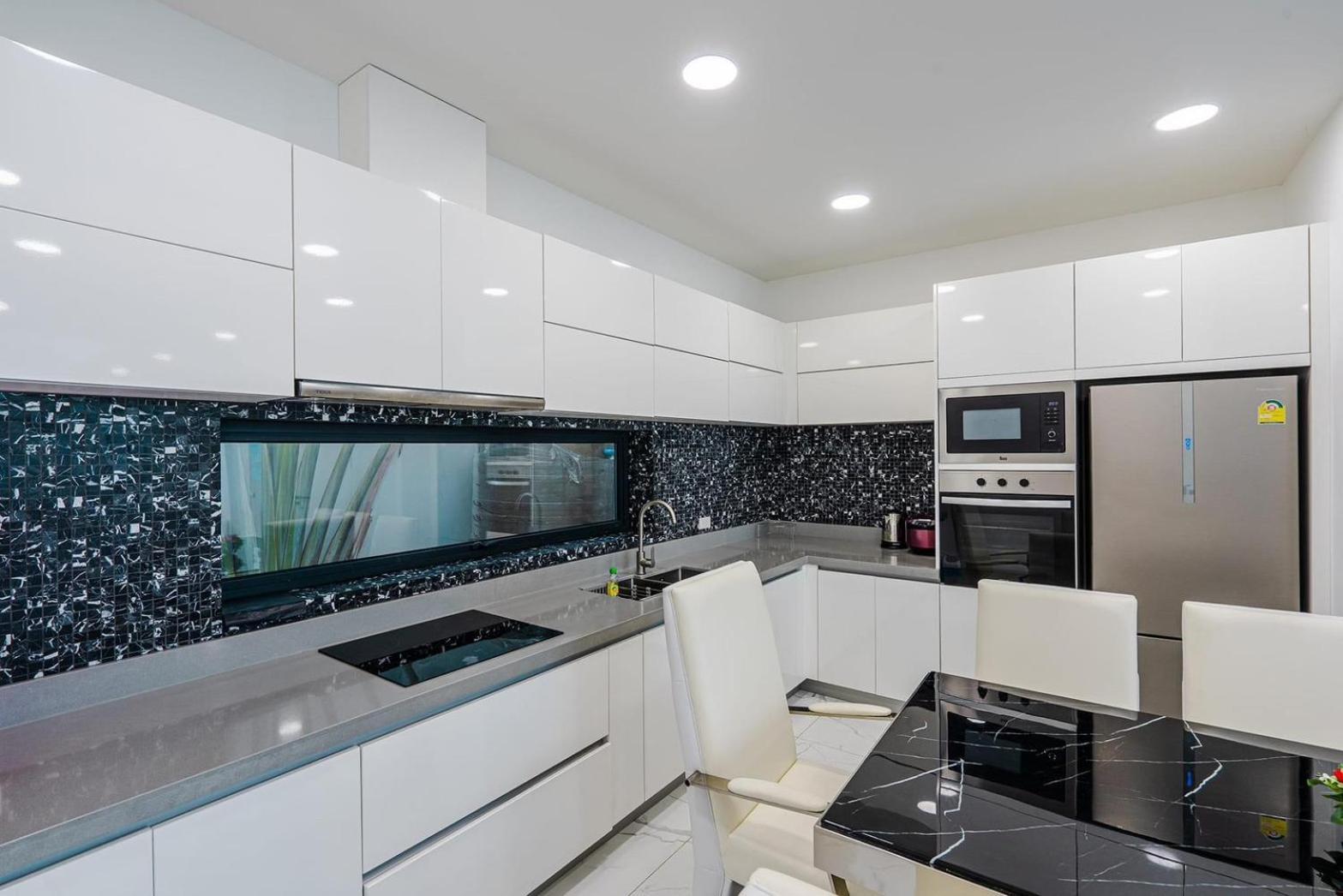 Plam Spring Pool 3 Bedroom