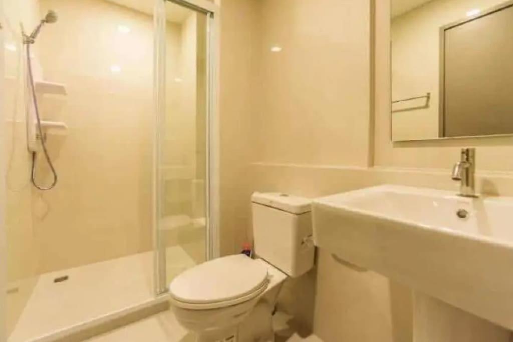Downtown Cozy Condo, The Base.7 Apartment Pattaya
