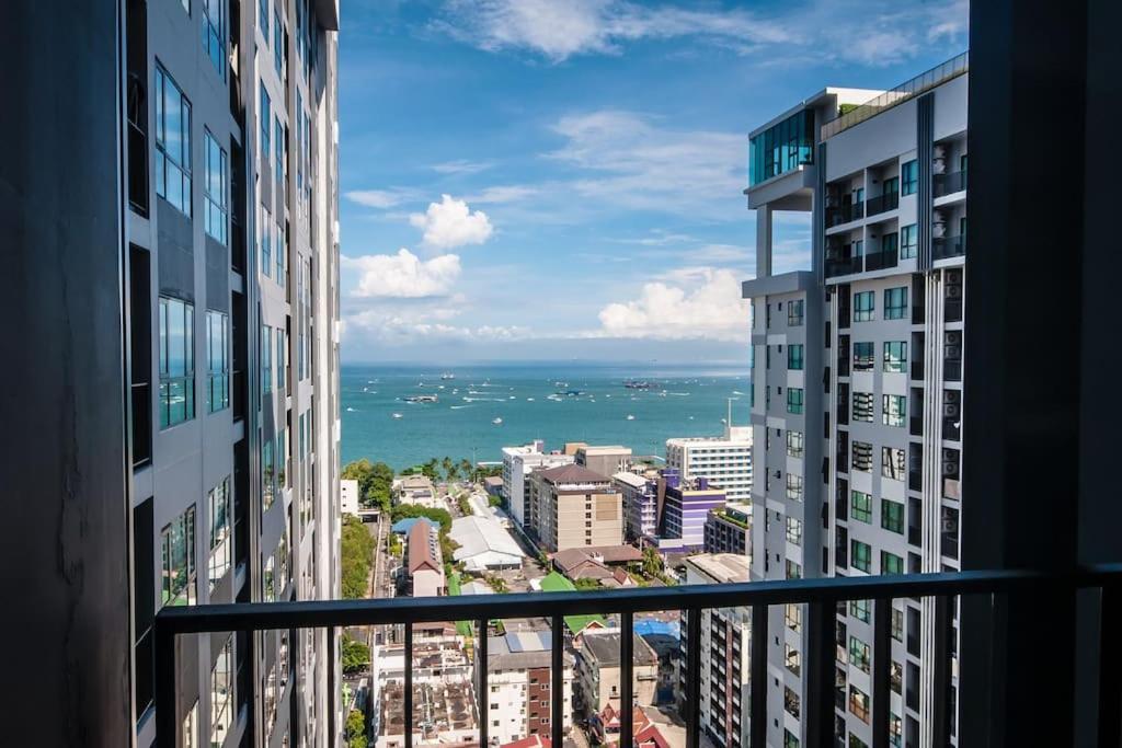 Downtown Cozy Condo, The Base.7 *