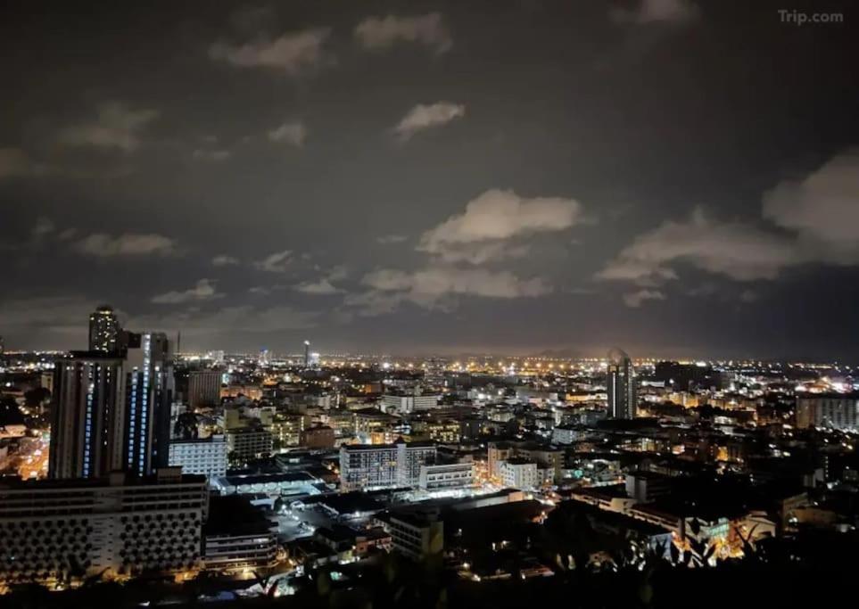Downtown Cozy Condo, The Base.7 Apartment Pattaya
