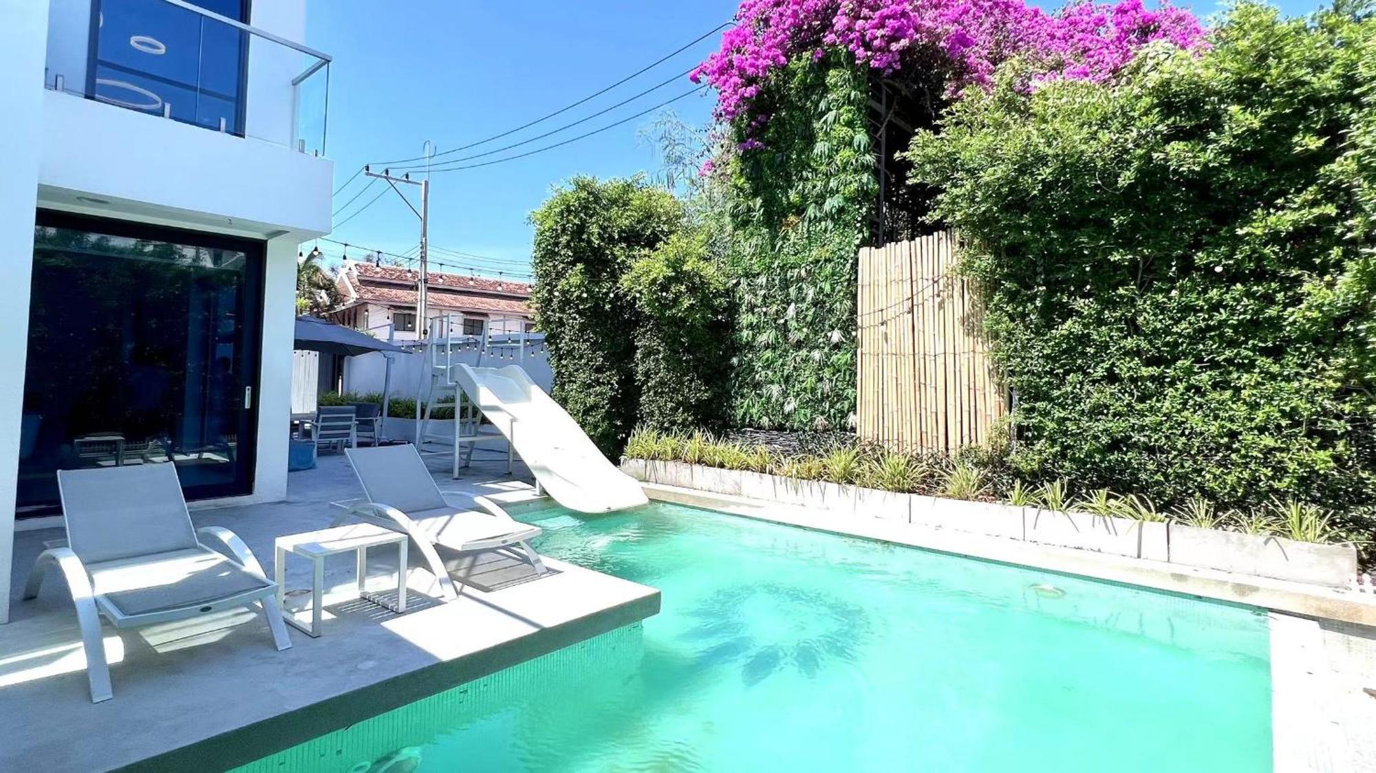 Luxury 3 Bedroom Pool In Palm Spring Villa